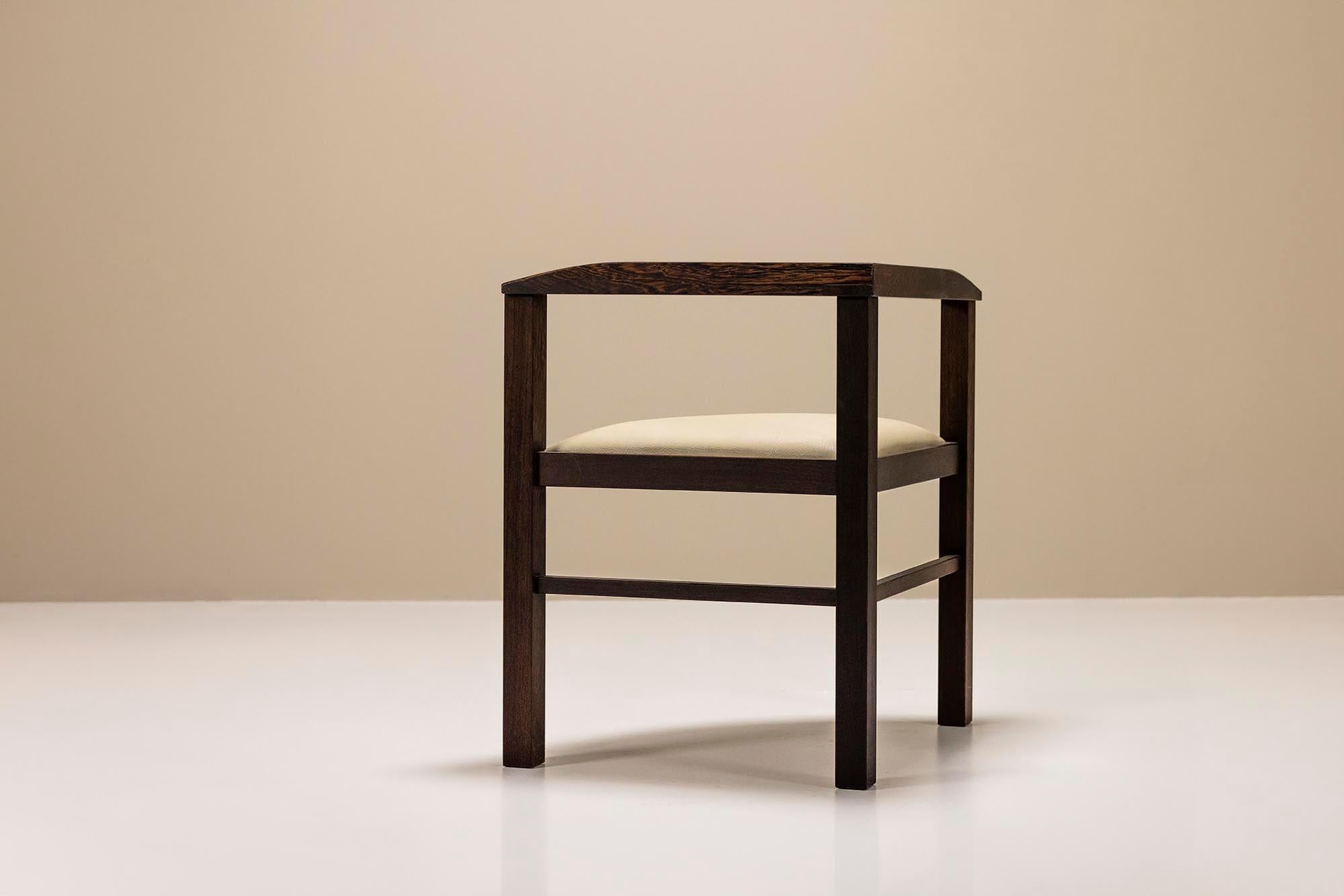 Late 20th Century Set of Two Rationalist Corner Chairs in Wenge and Leather, Italy 1980s