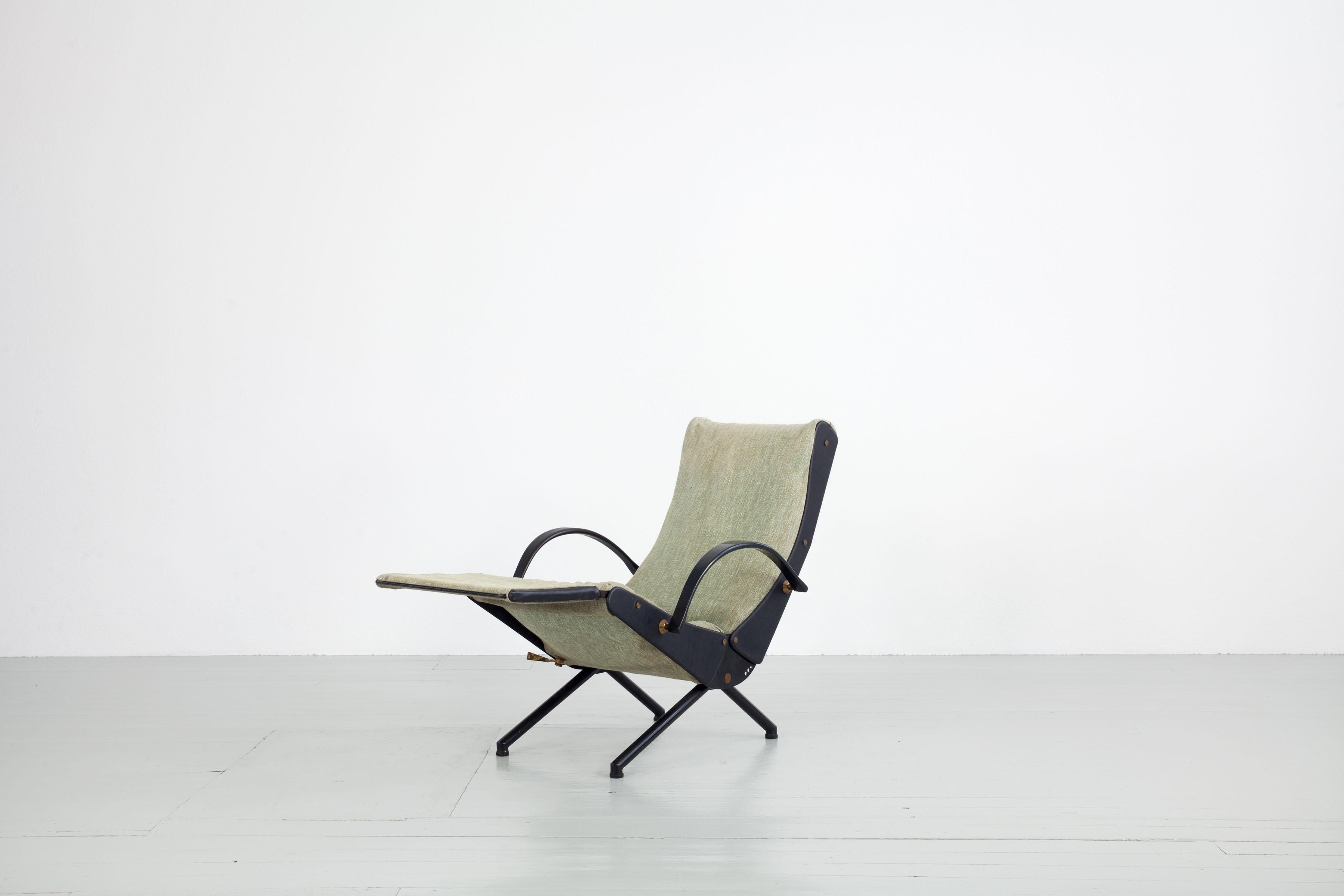 Ensemble de deux chaises inclinables Osvaldo Borsani en vente 5