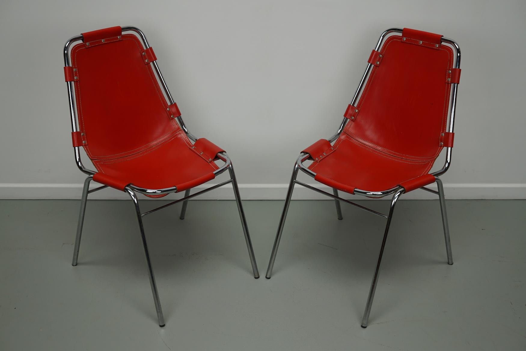 Satz von zwei roten Stühlen von Charlotte Perriand für Les Arcs, 1960er Jahre im Angebot 5