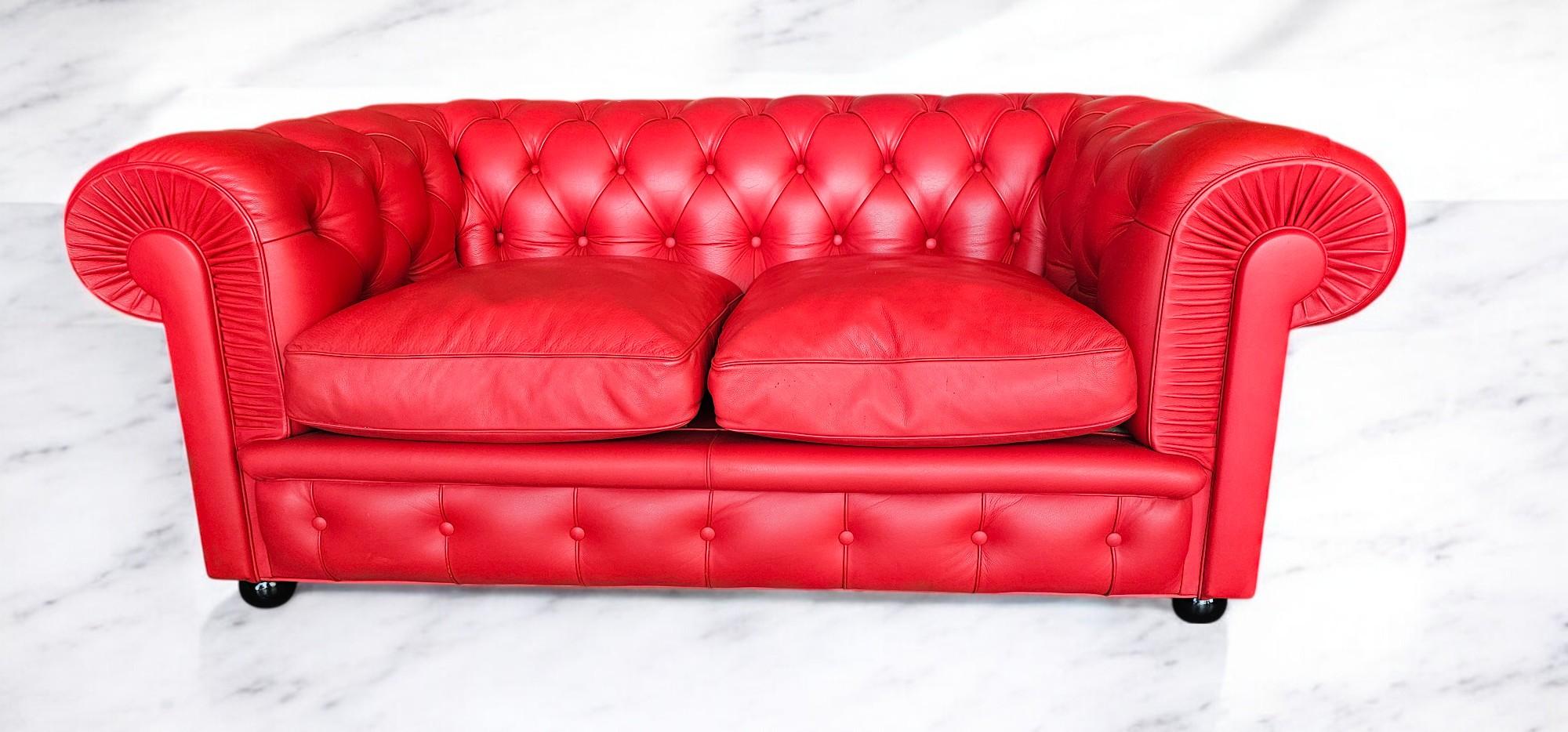 Set of Two Red Leather Chester Sofa by Poltrona Frau, 1993 in vendita 3