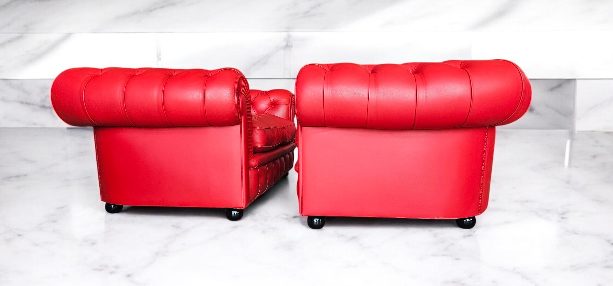 Set of Two Red Leather Chester Sofa by Poltrona Frau, 1993 in vendita 8