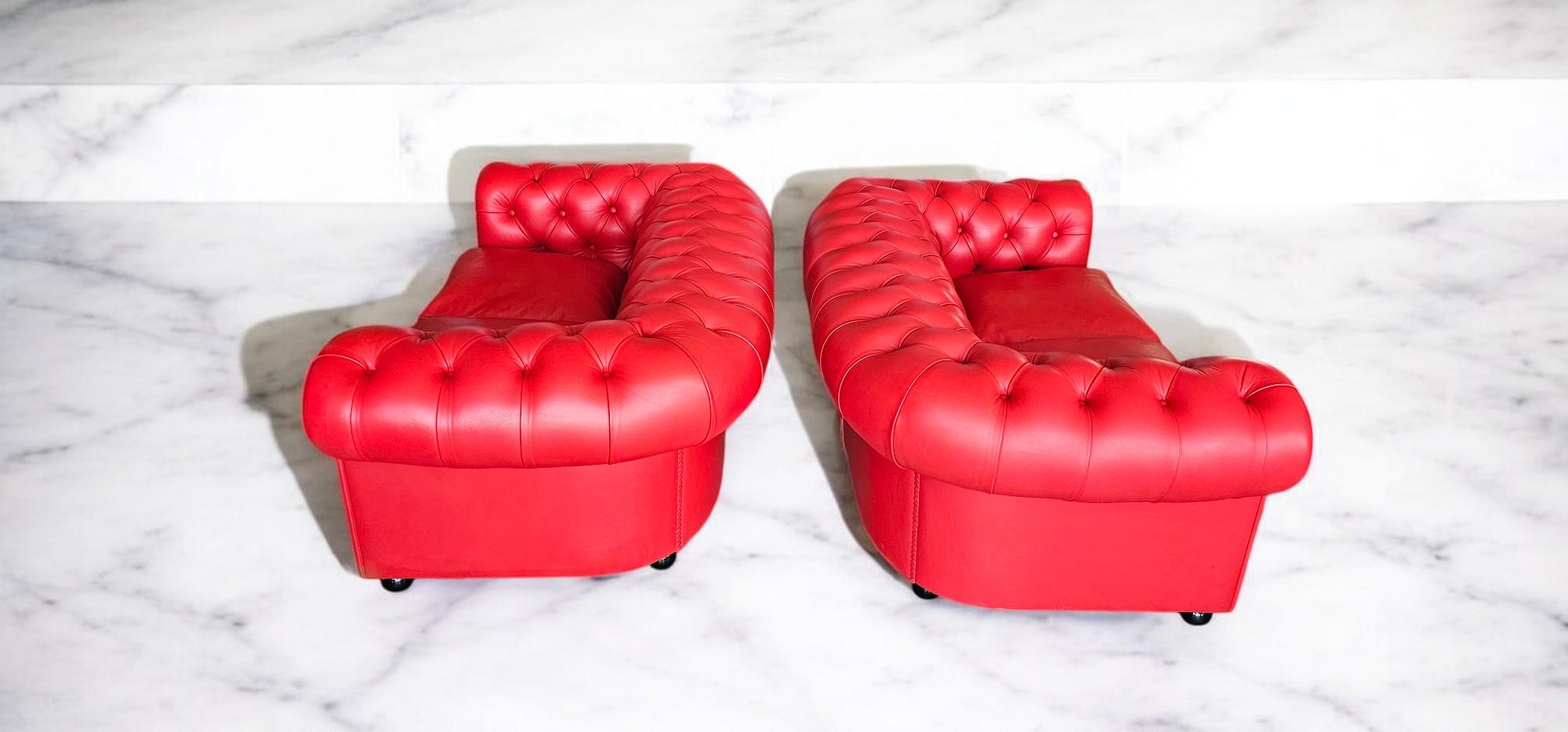 Set of Two Red Leather Chester Sofa by Poltrona Frau, 1993 in vendita 12