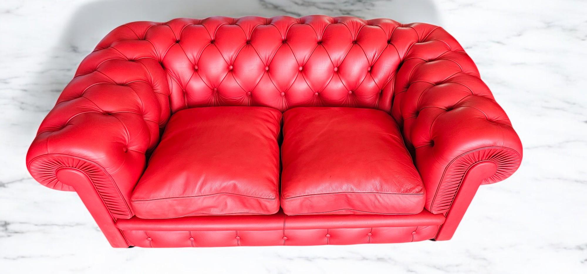 Set of Two Red Leather Chester Sofa by Poltrona Frau, 1993 in vendita 1