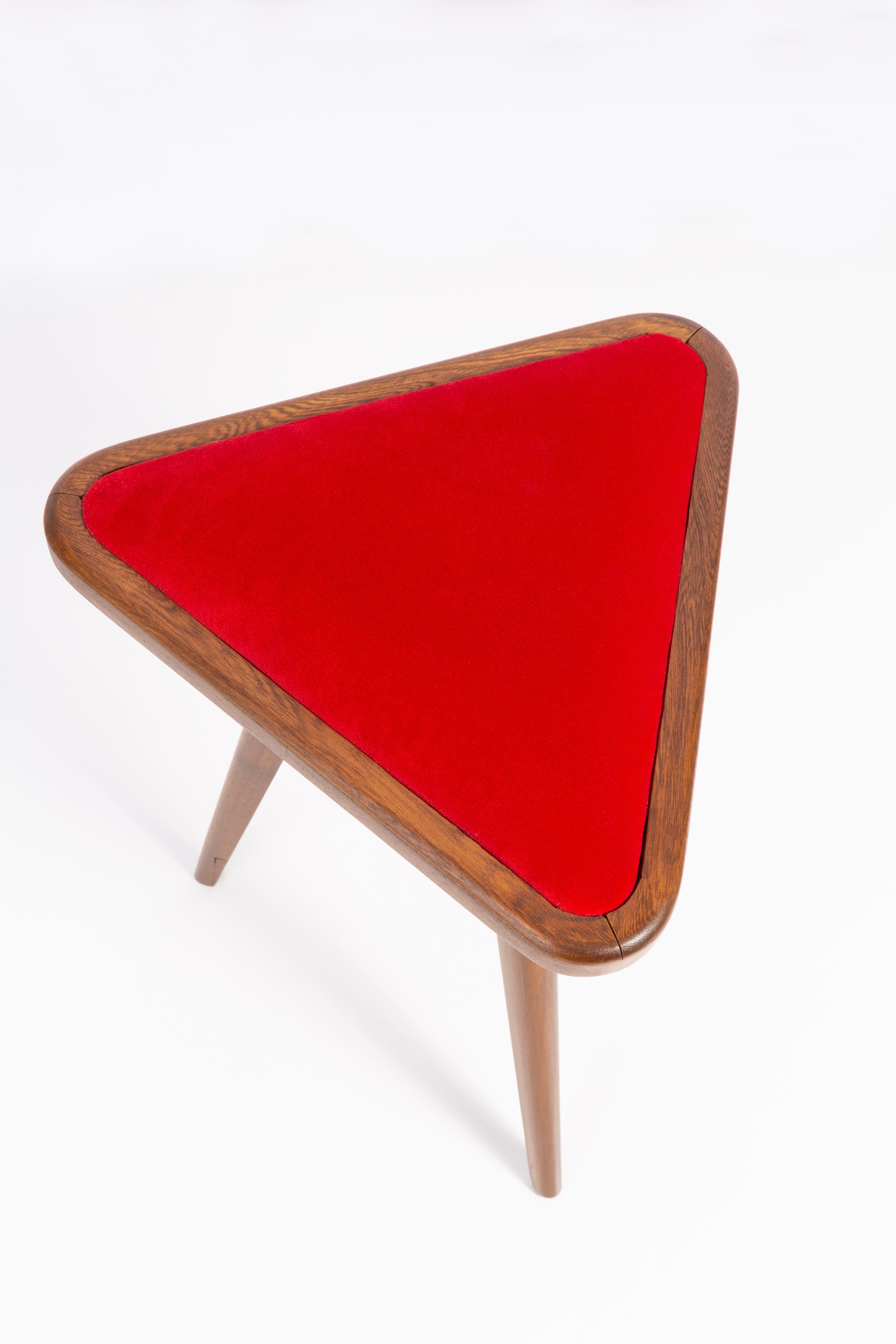 Hand-Crafted Set of Two Red Velvet 20th Century Triangle Stools, Europe, 1960s For Sale