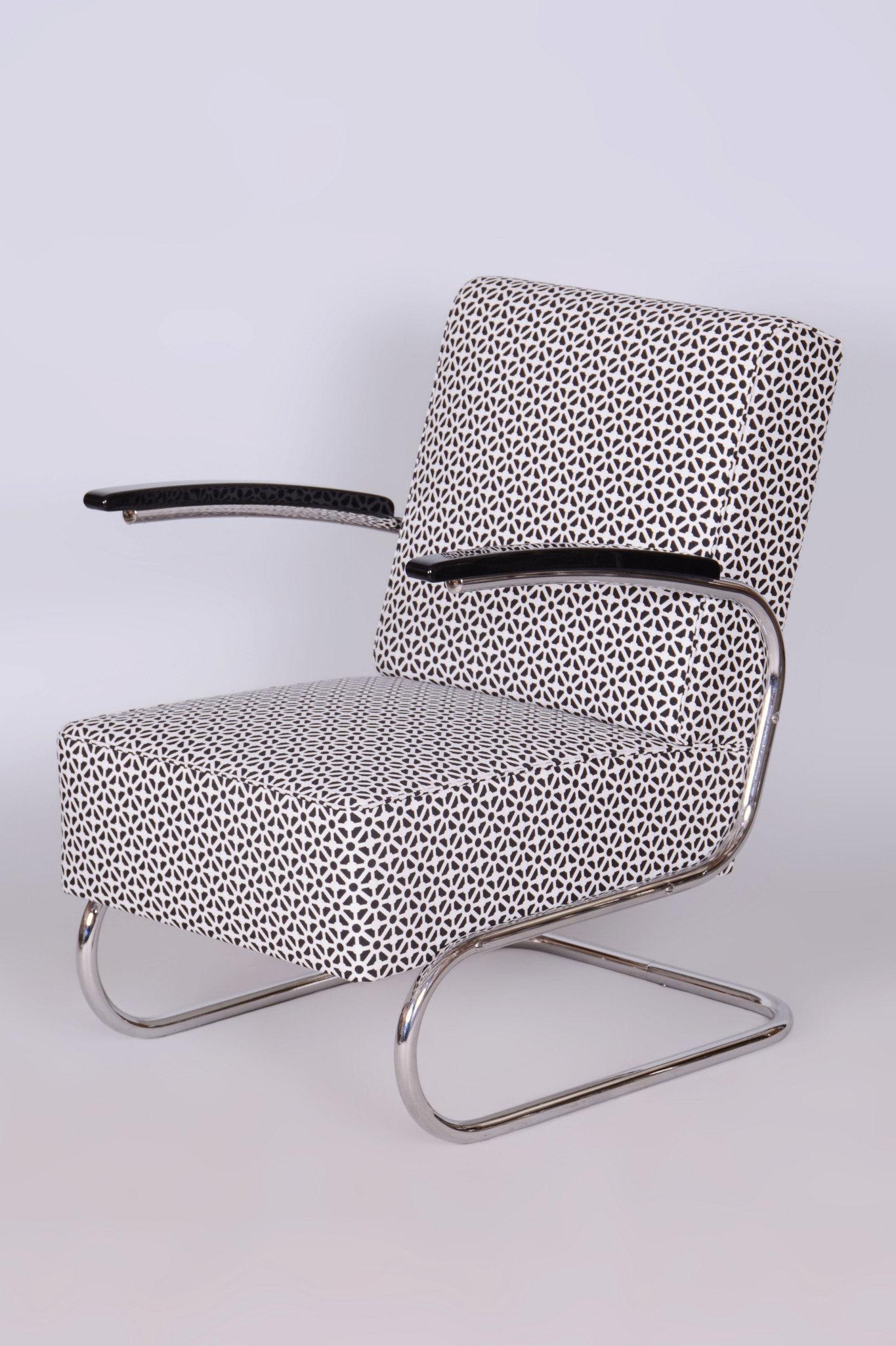 Set of Two Restored Bauhaus Armchairs, by Mücke Melder, Chrome, Czech, 1930s For Sale 5