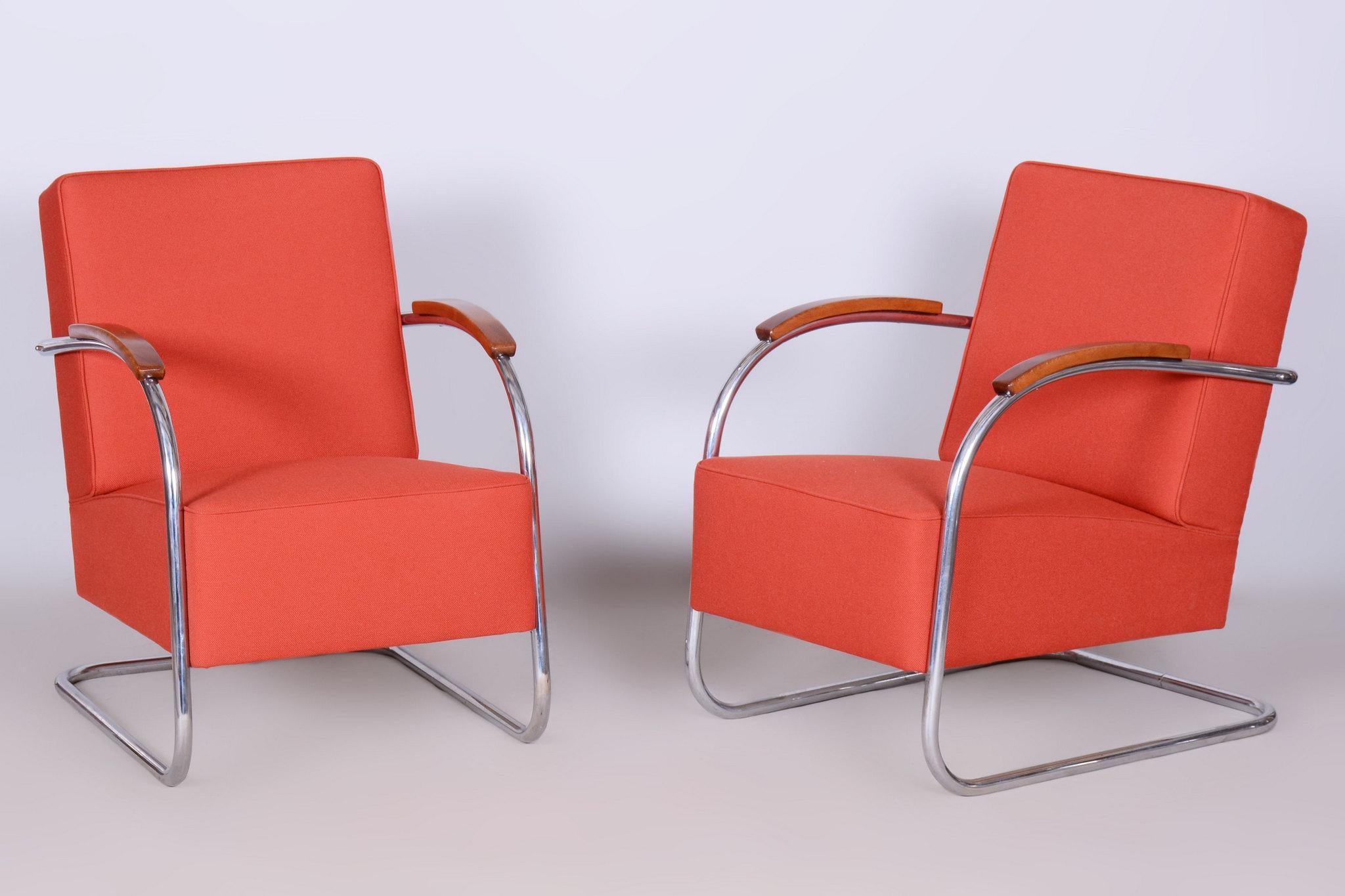 Acier Ensemble de deux fauteuils Bauhaus restaurés, par Mücke & Melder, chrome, tchèque, années 1930 en vente
