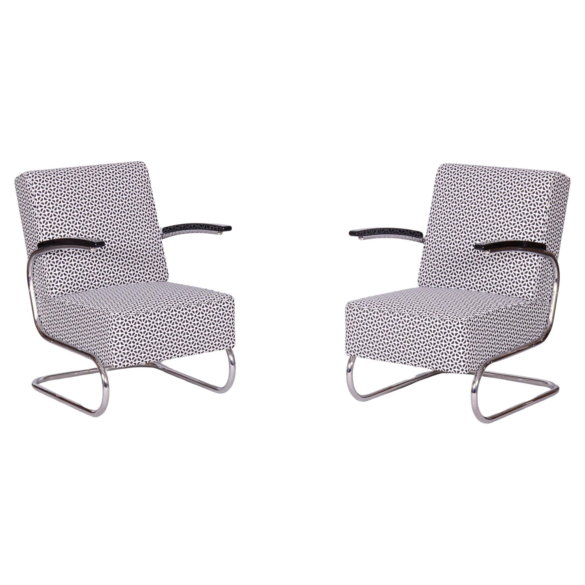 Set of Two Restored Bauhaus Armchairs, by Mücke Melder, Chrome, Czech, 1930s For Sale