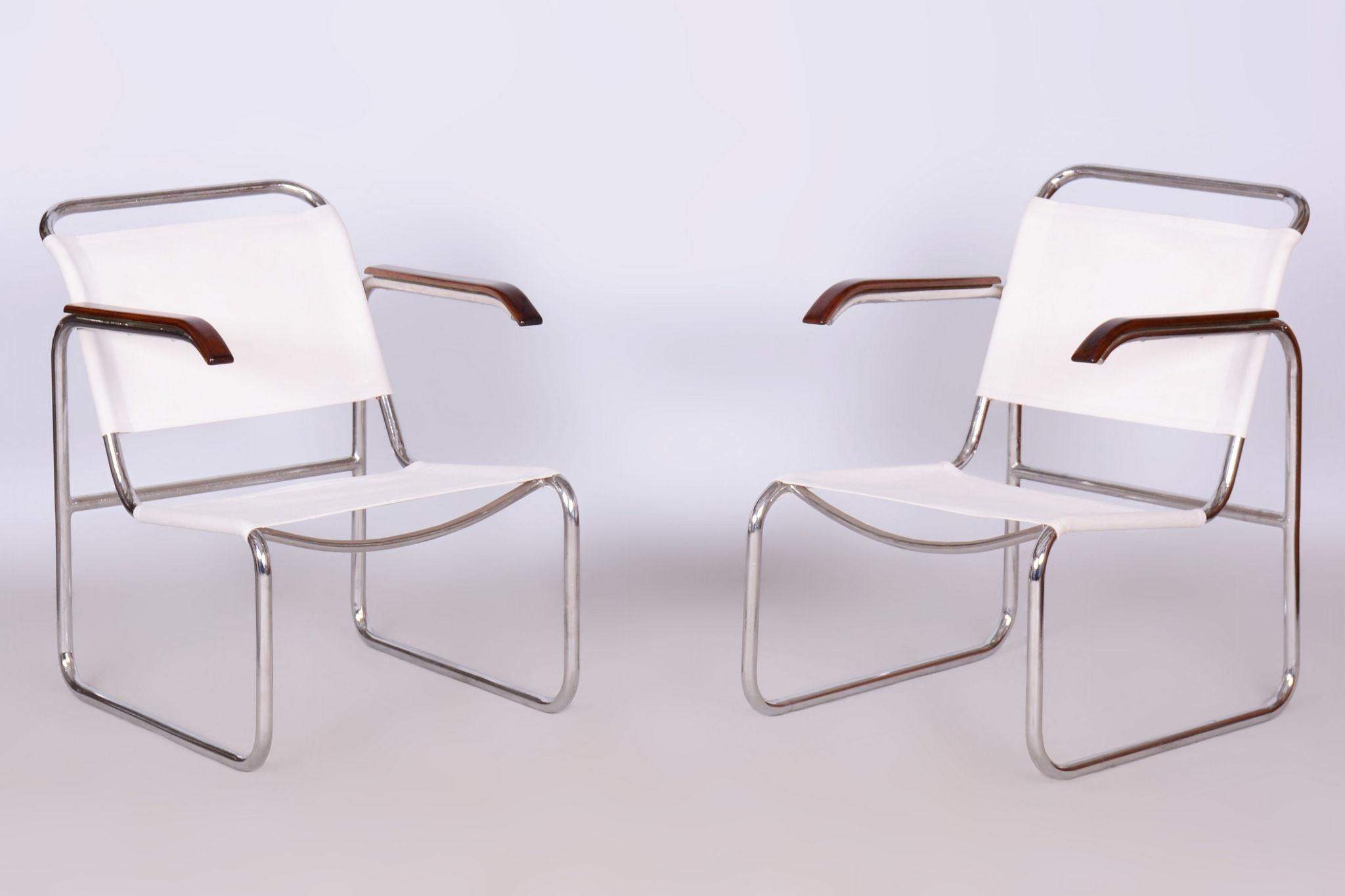 Set of Two Restored Bauhus Armchairs, Beech, Chrome, Canvas, Czech, 1930s In Good Condition For Sale In Horomerice, CZ
