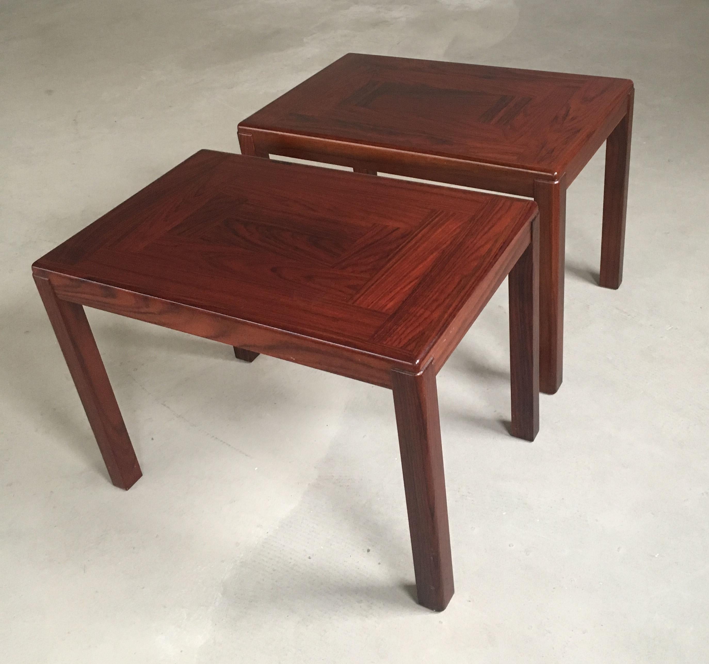 Set of Two Restored Danish 1970's Sidetables in Mahogany by Vejle Stole Fabrik In Good Condition For Sale In Knebel, DK