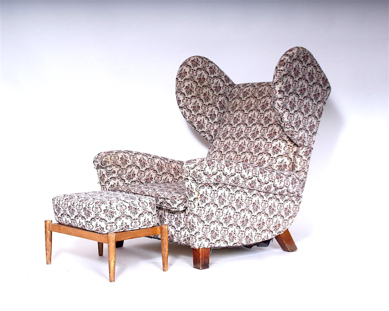 Czech Set of Two Retro Wing Chairs, 1960s