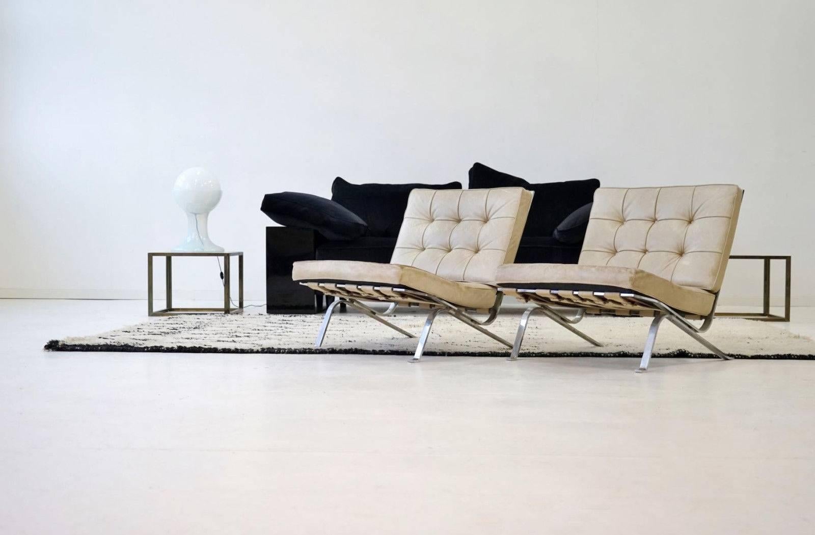 Plated Set of Two RH-301 De Sede Flat Bar Lounge Chairs in Leather by Robert Haussmann