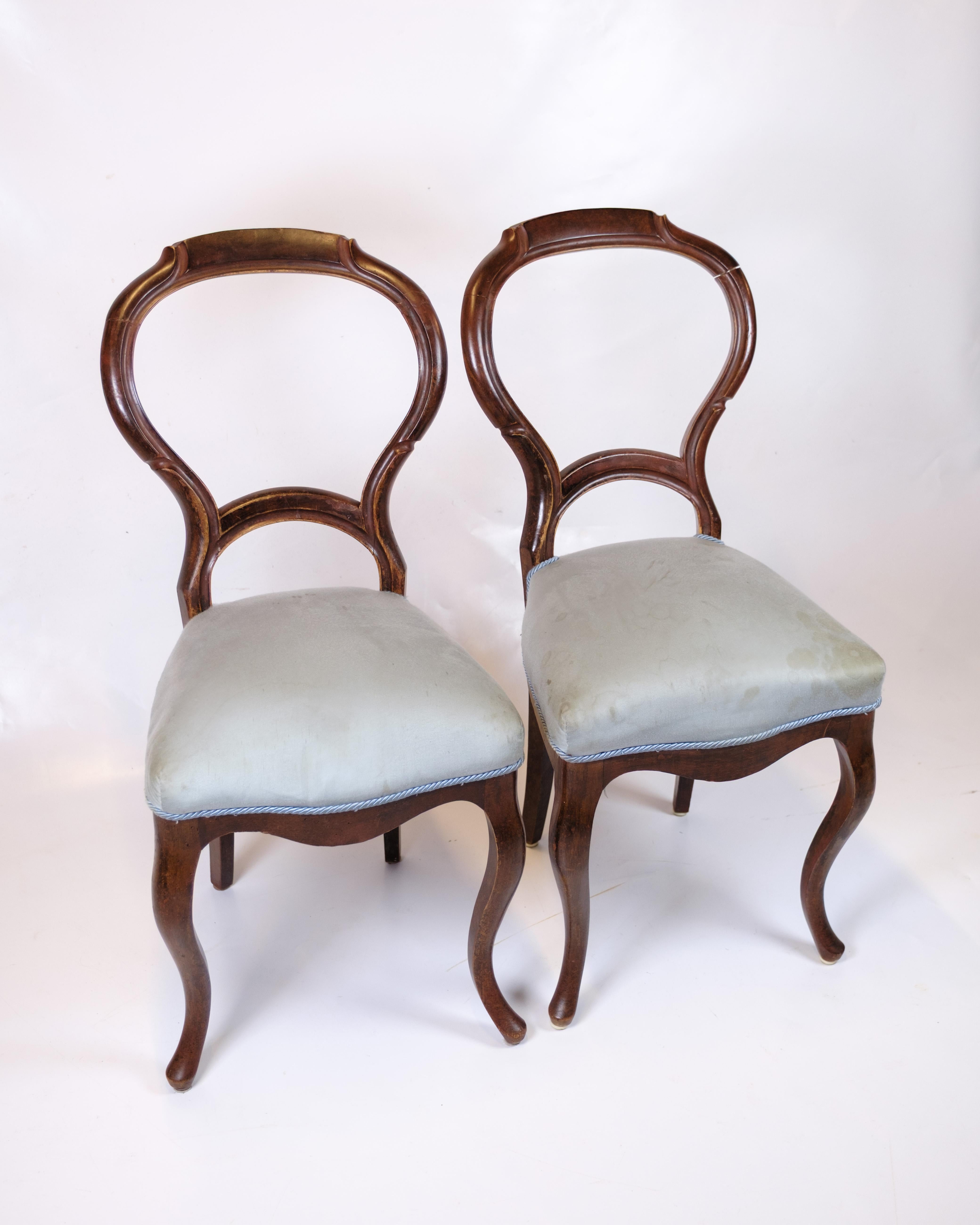 Set di due sedie rococò in mogano e tessuto azzurro del 1860 in vendita 1