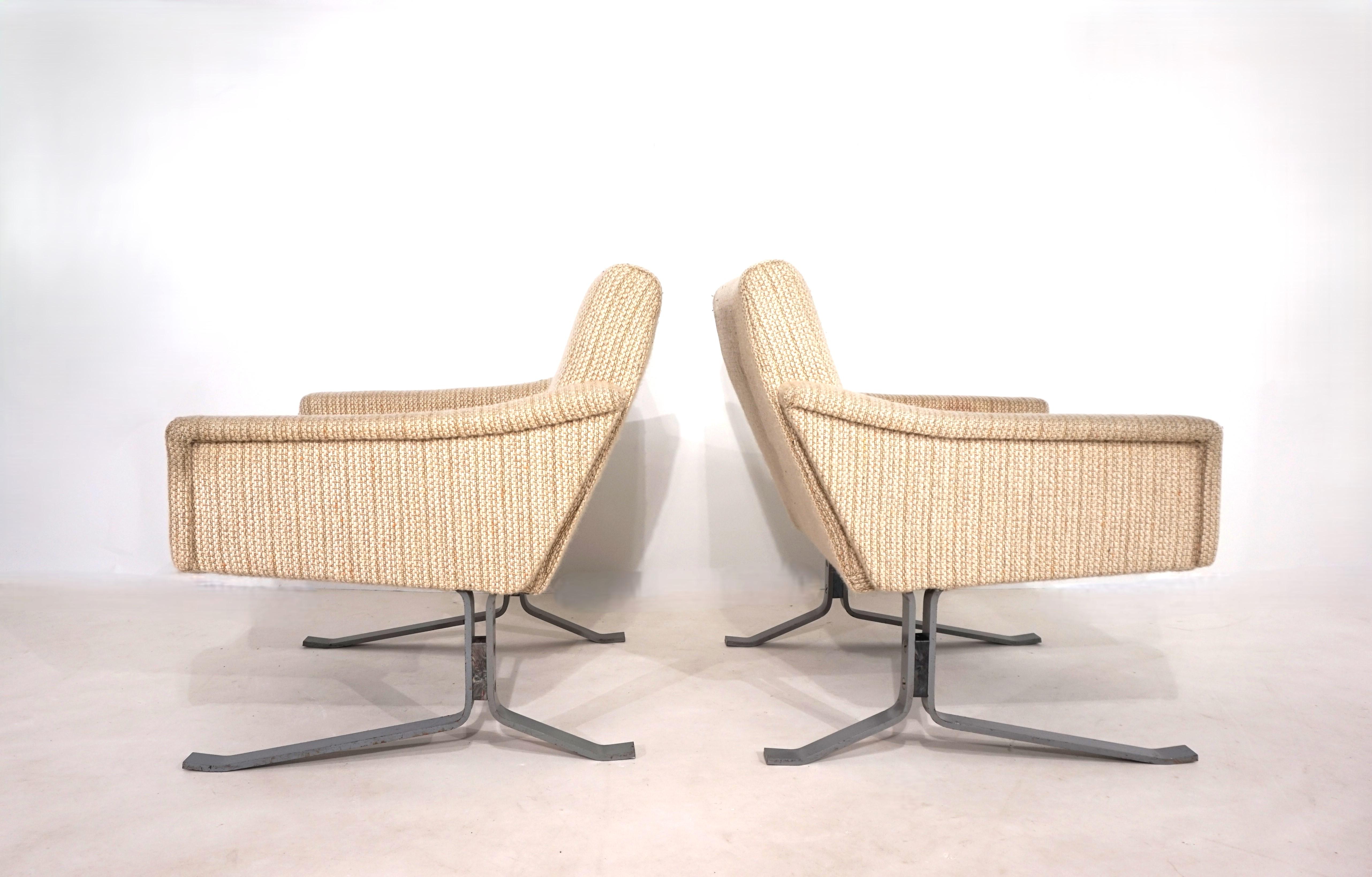 Mid-Century moderno Set of two Röhl cantilever lounge chairs, 1960 in vendita