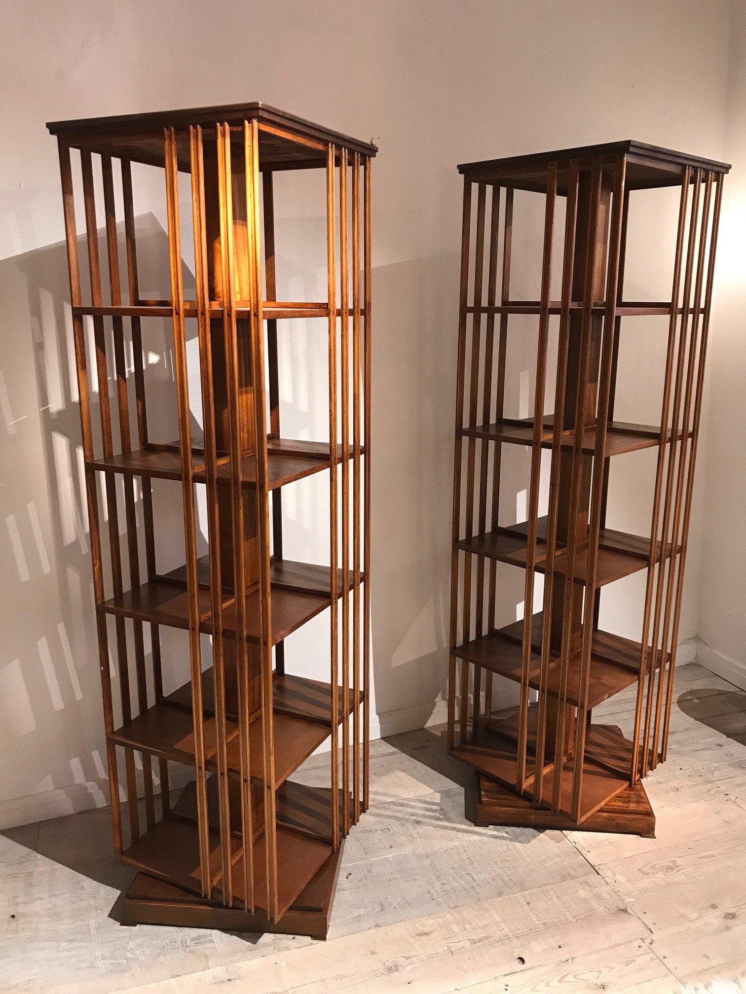 etagere tournante livres