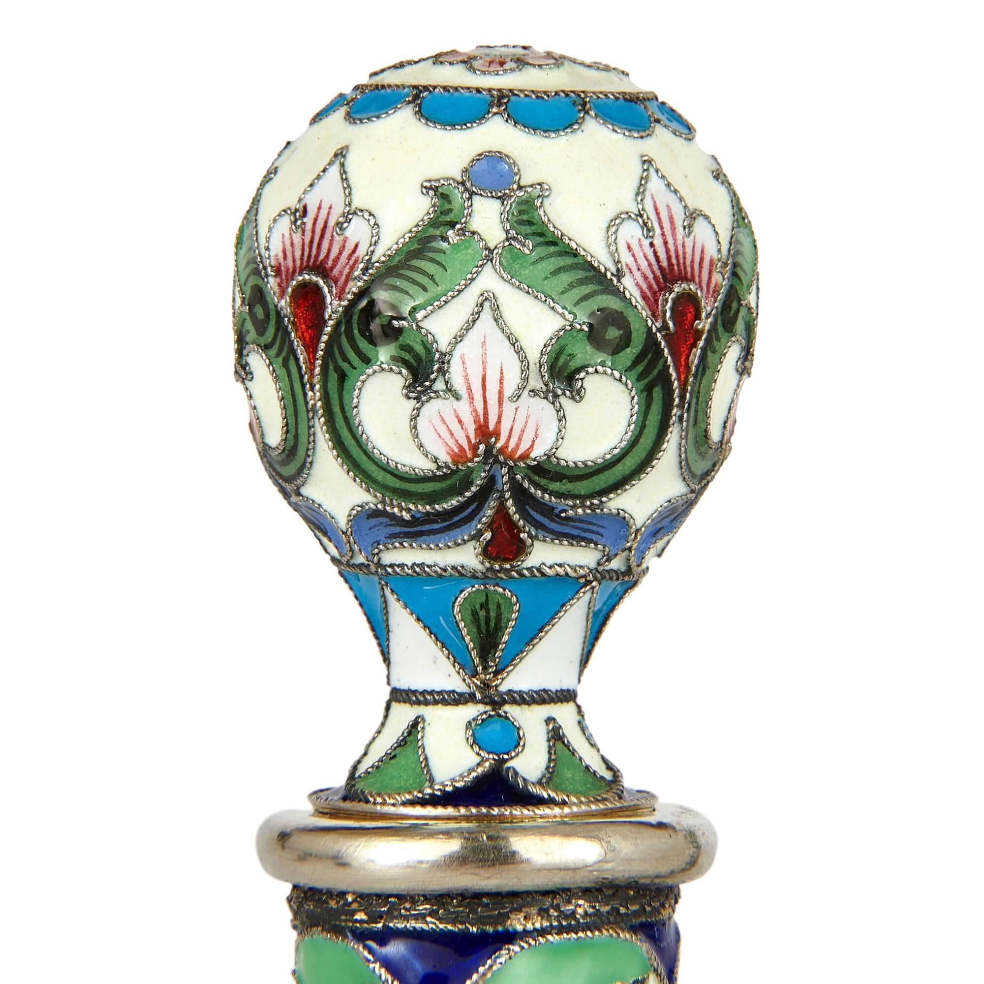 Set of Two Russian Silver Gilt and Cloisonne Enamel Scent Bottles In Good Condition For Sale In London, GB
