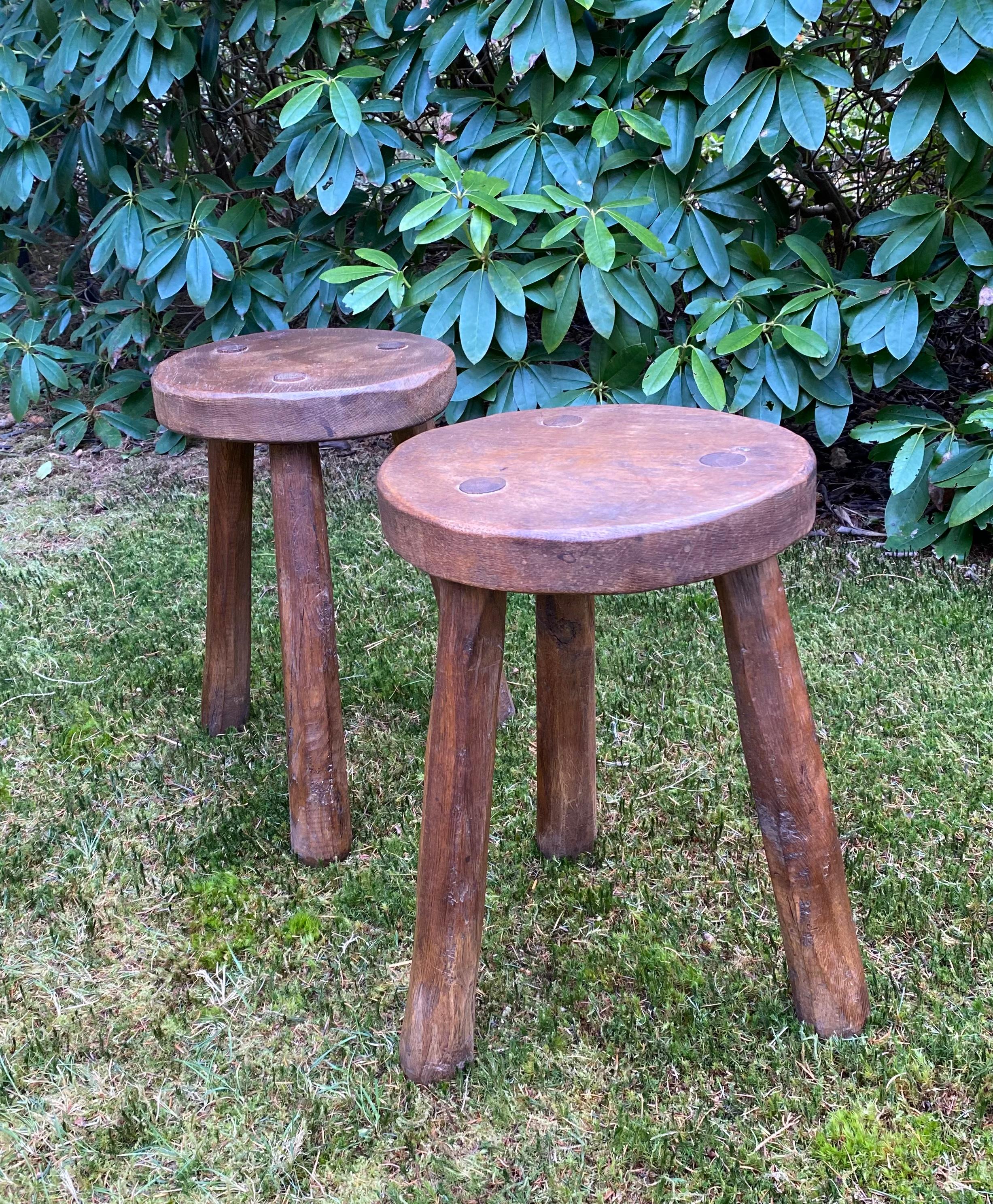 Set of two Rustic Bohemian French Milking stools In Oak, ca. 1950s In Good Condition In Schagen, NL