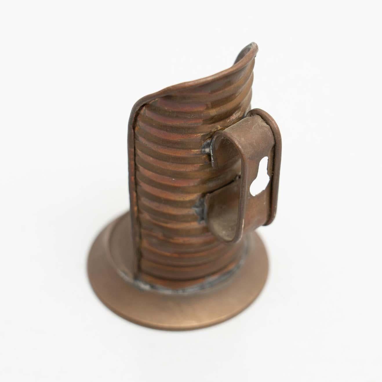 Ottone Set di due portacandele rustici in ottone - CIRCA 1950, Made in Spain. in vendita