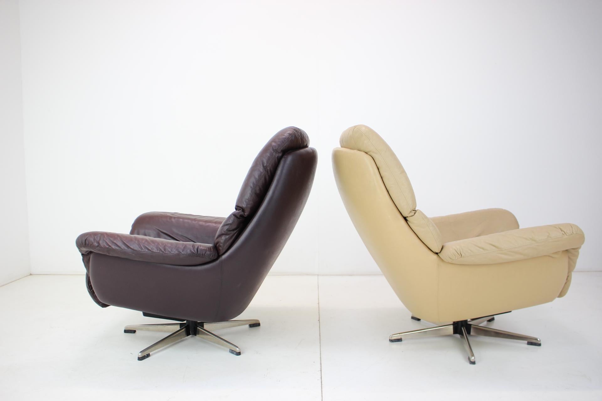 Finnish Set of Two Scandinavian Adjustable Leather Armchairs by Peem, 1970s, Finland For Sale
