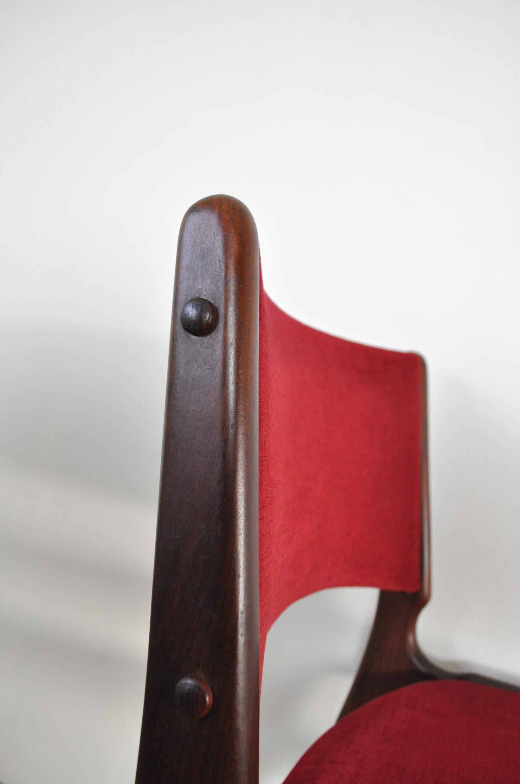 20th Century Set of Two Scandinavian Modern Dining Chairs in Solid Teak by Erik Buch For Sale