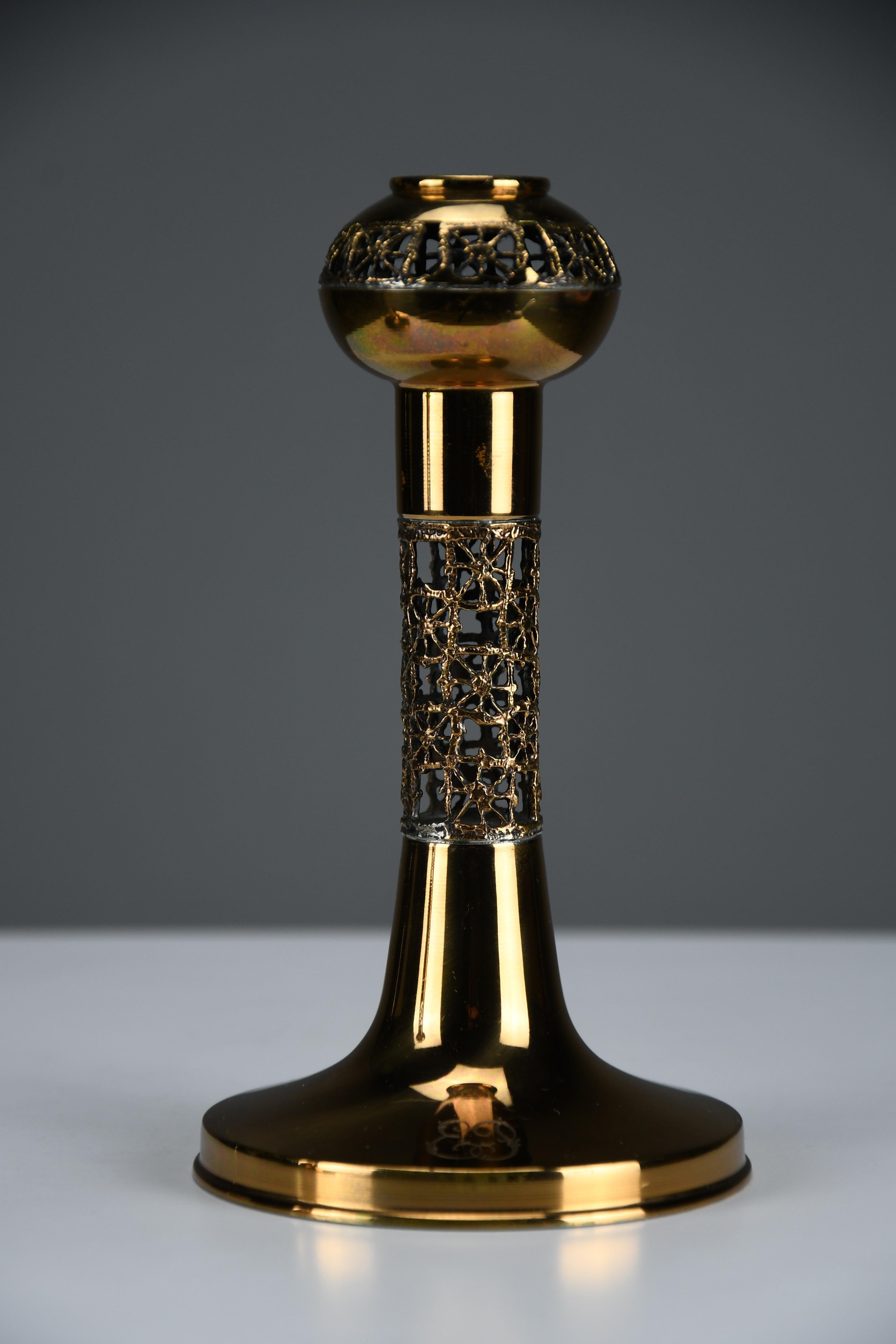 Mid-Century moderno Set di due candelieri in rame The Modern Scandinavian 