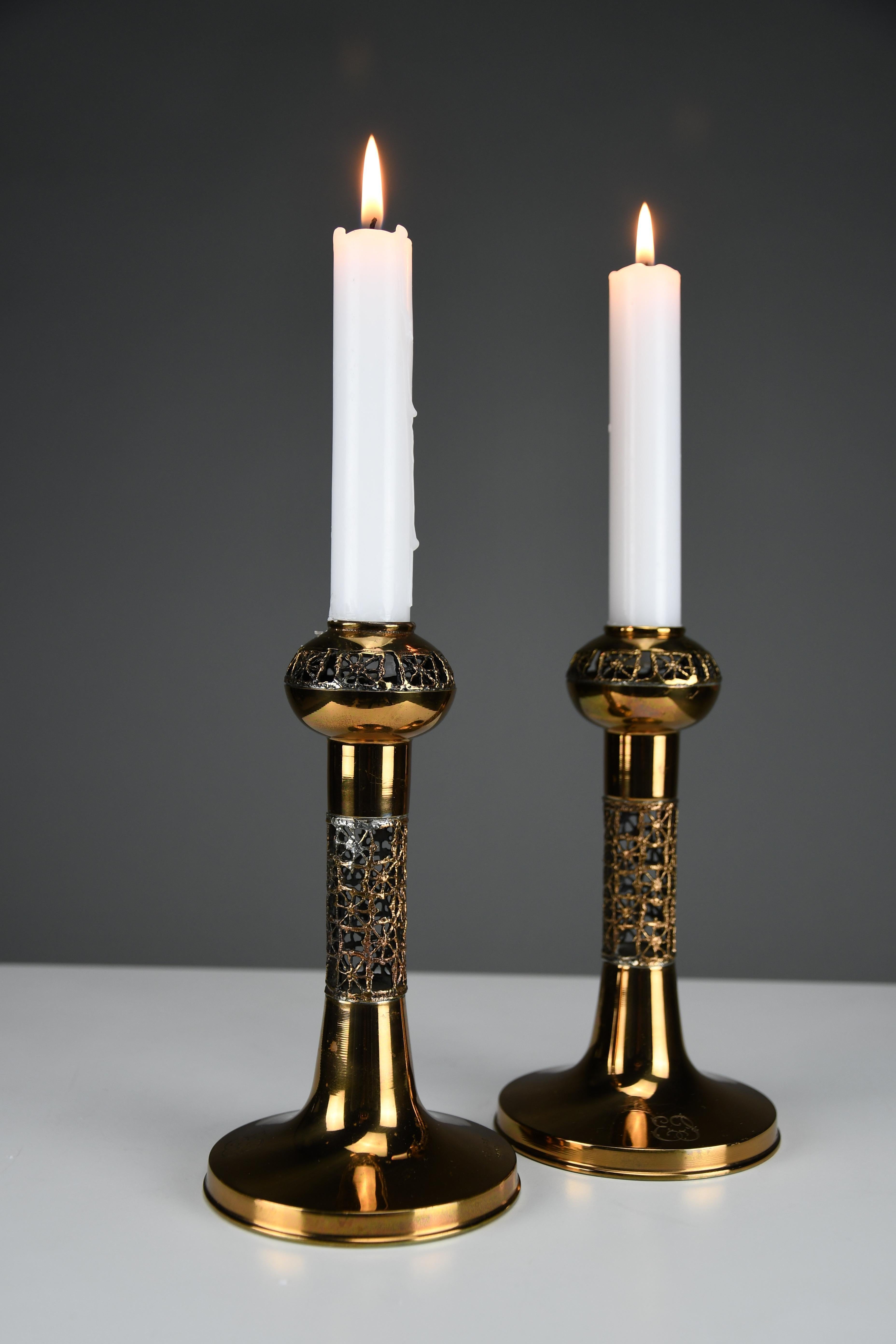 Set di due candelieri in rame The Modern Scandinavian 