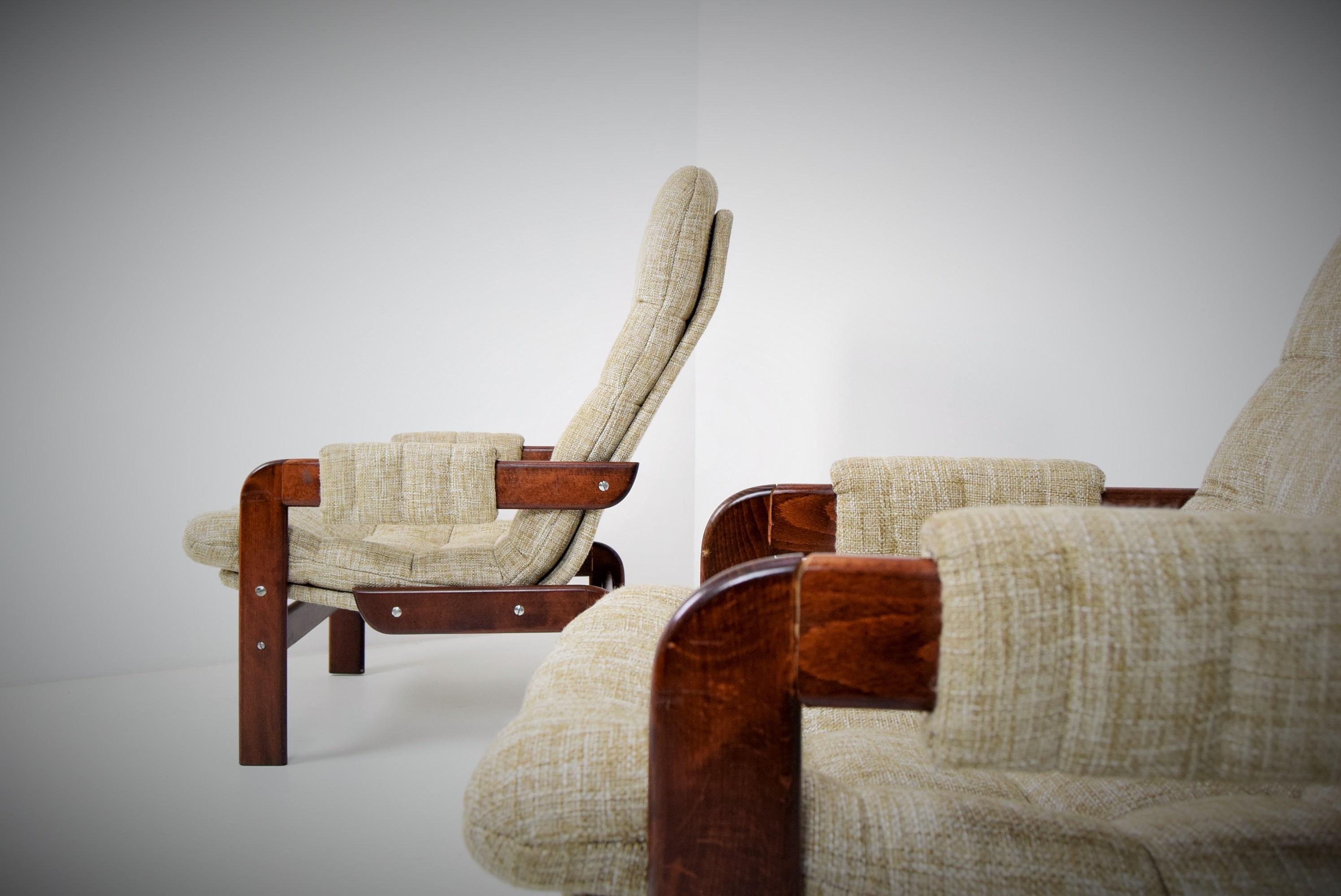 Set of Two Scandinavian Oak Armchairs, 1970s 3