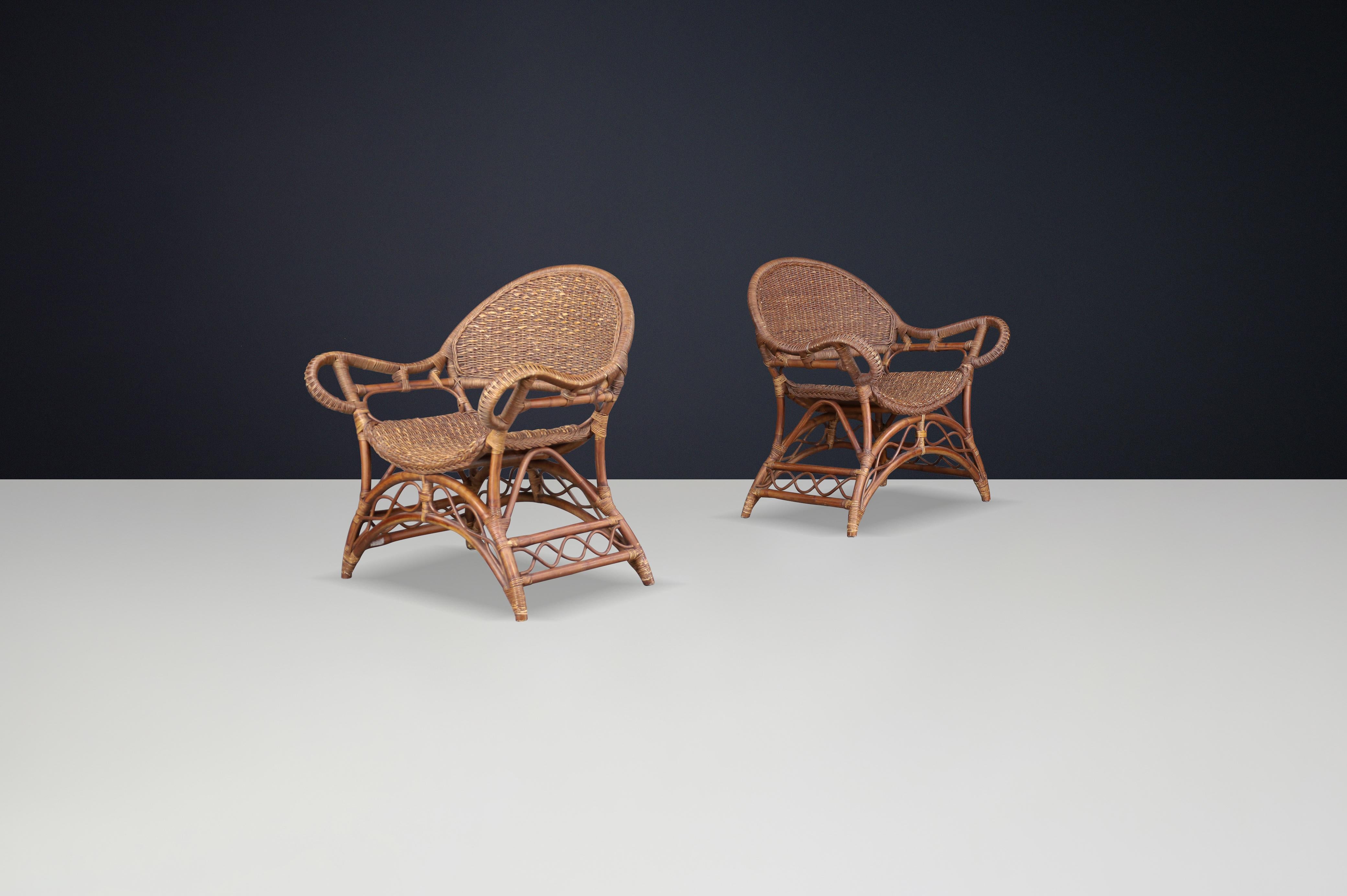 Set of Two Sculptural Rattan and Bamboo Lounge Chairs, Spain, 1960s For Sale 3