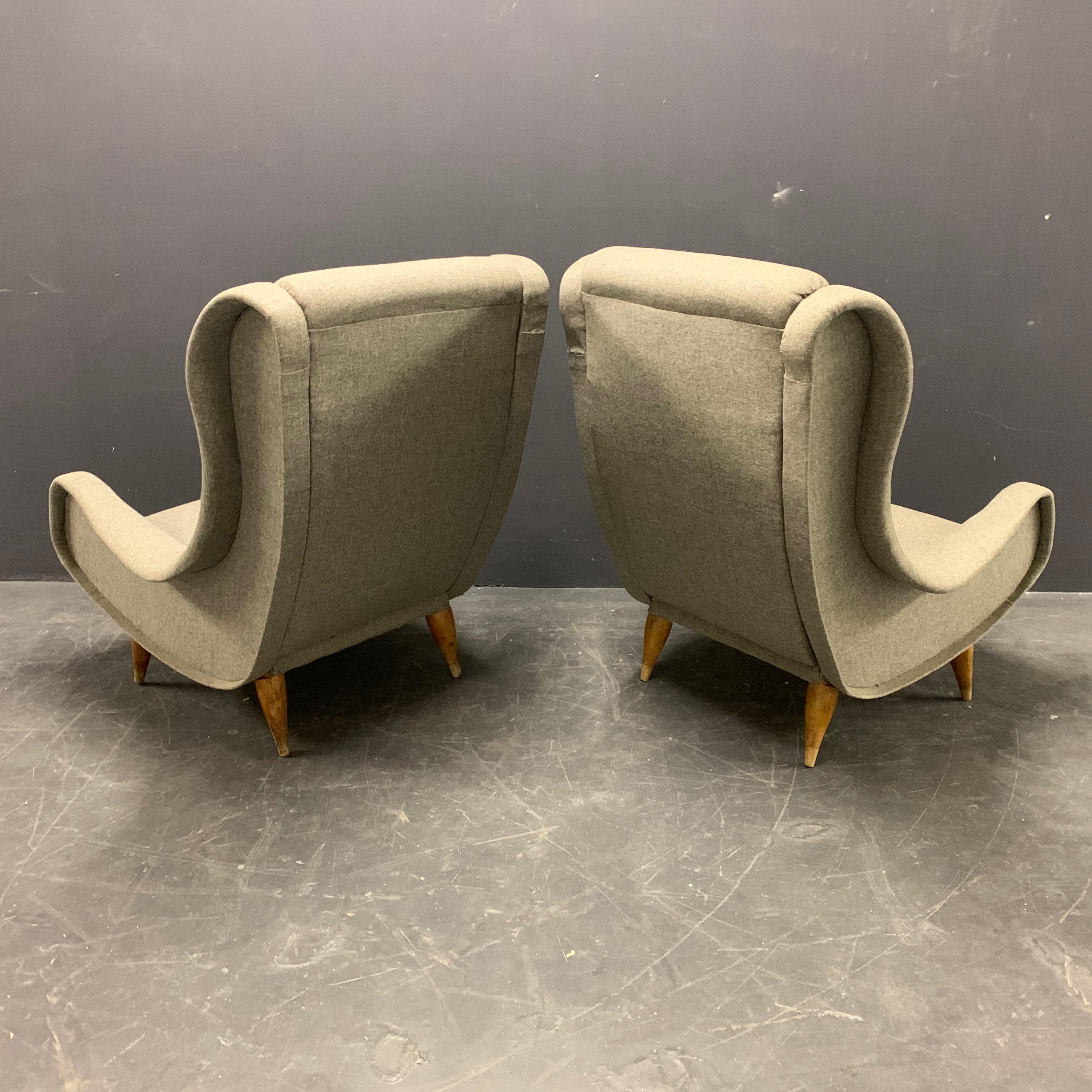 Set of Two Senior Lounge Chairs, Very Rare Wooden Leg Version 3