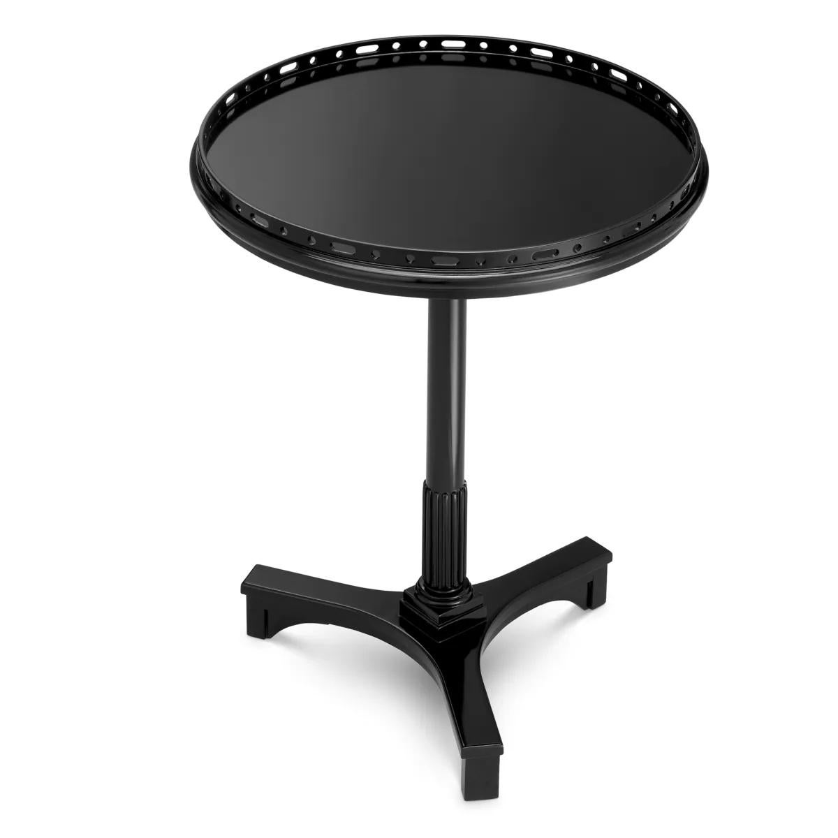 Moderne Set de deux tables d'appoint - Finition noir ciré en vente
