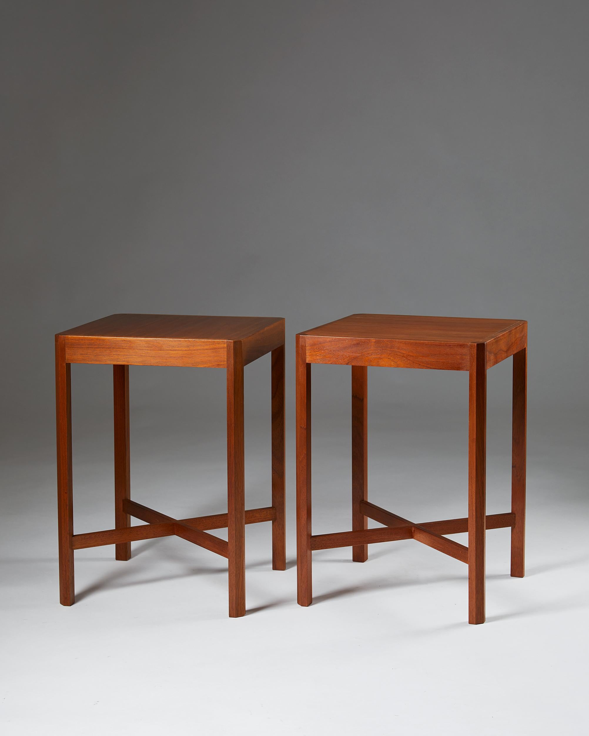 Mahogany. Set of two side tables designed by Stig Lönngren for Hi-Gruppen, Sweden, 1969.

Measures: H 60 cm/ 23 5/8
