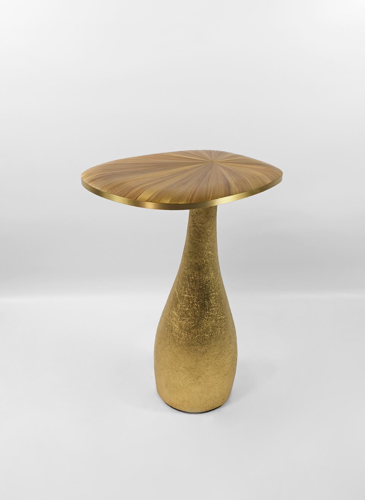 Set of Two Side Tables in Straw Marquetry with a Gilded Base by Ginger Brown In New Condition For Sale In Bourguebus, FR