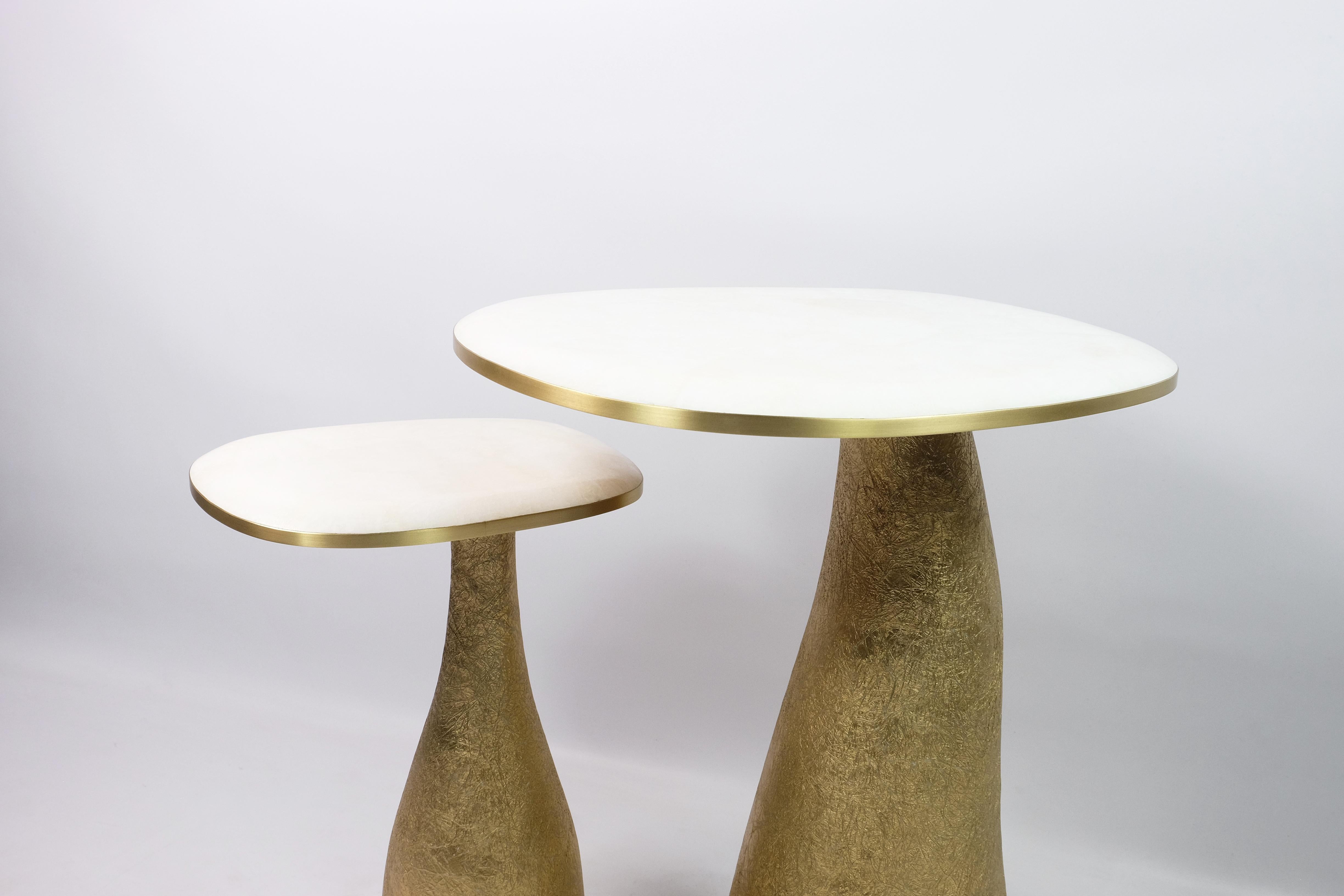 Set of Two Side Tables in White Rock Crystal with a Gilded Base For Sale 1