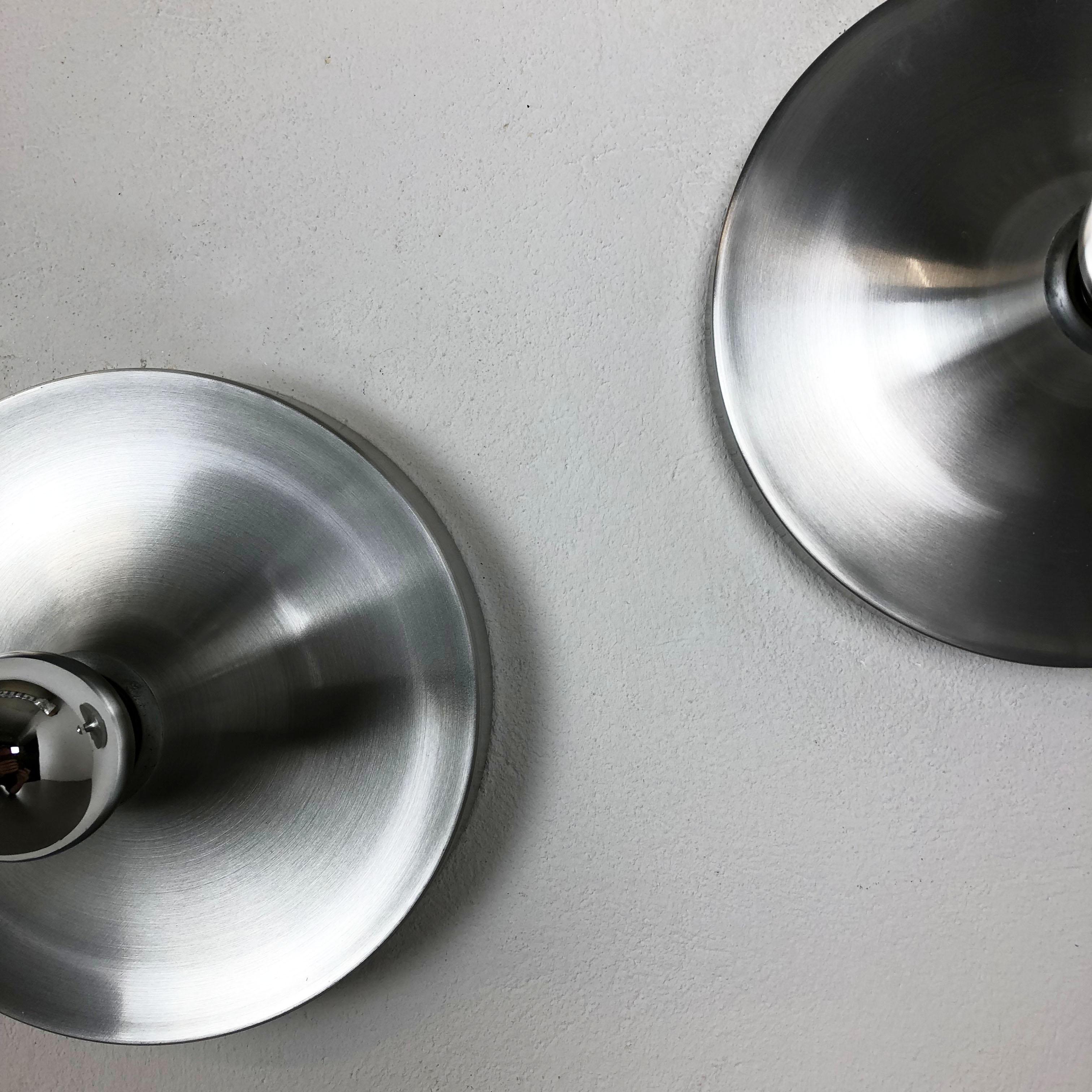 Set of Two Silver 1960s Charlotte Perriand Disc Wall Light by Honsel, Germany In Good Condition In Kirchlengern, DE