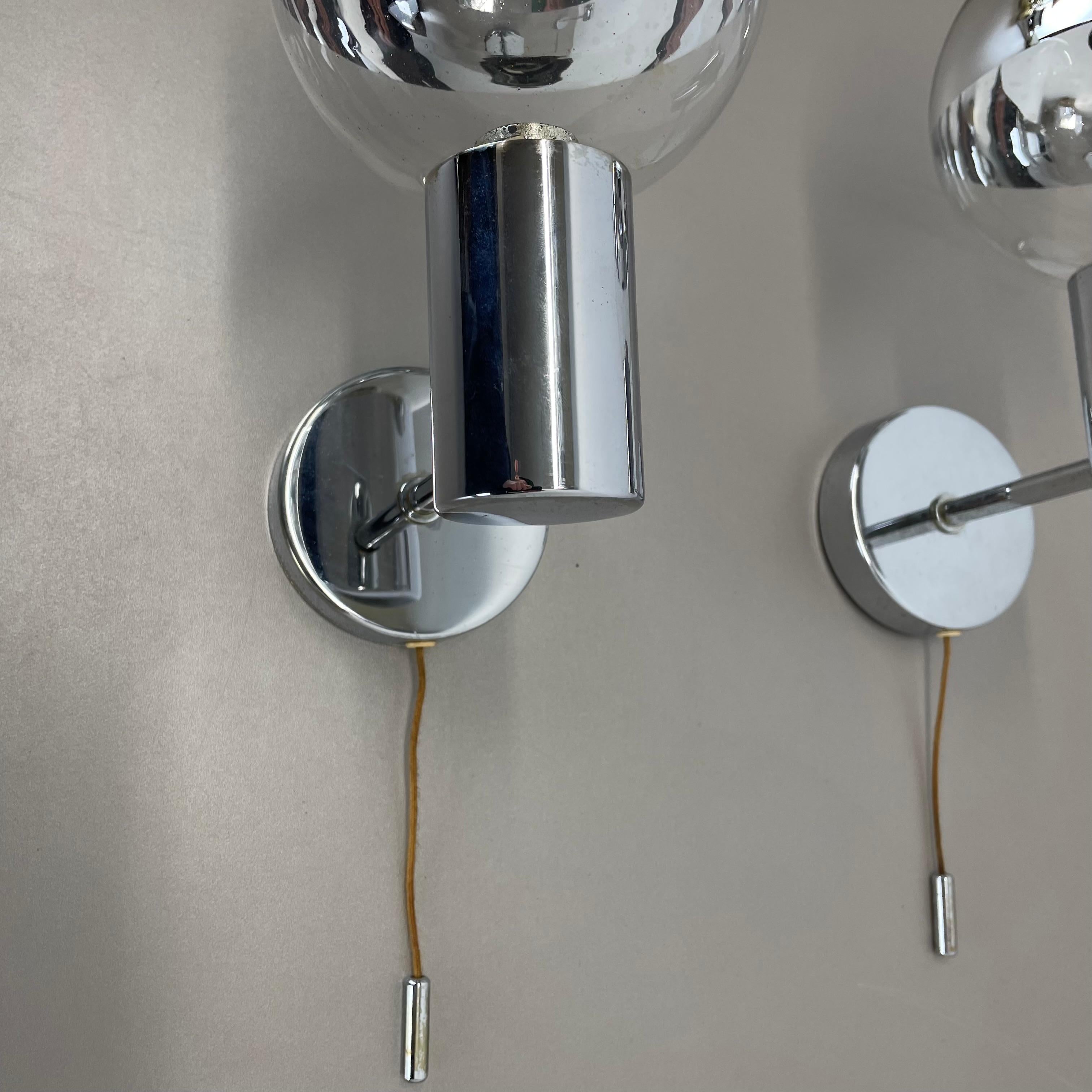 Satz von zwei silbernen kubischen Wandleuchten von Motoko Ishii für Staff Lights, 1970er Jahre im Angebot 3