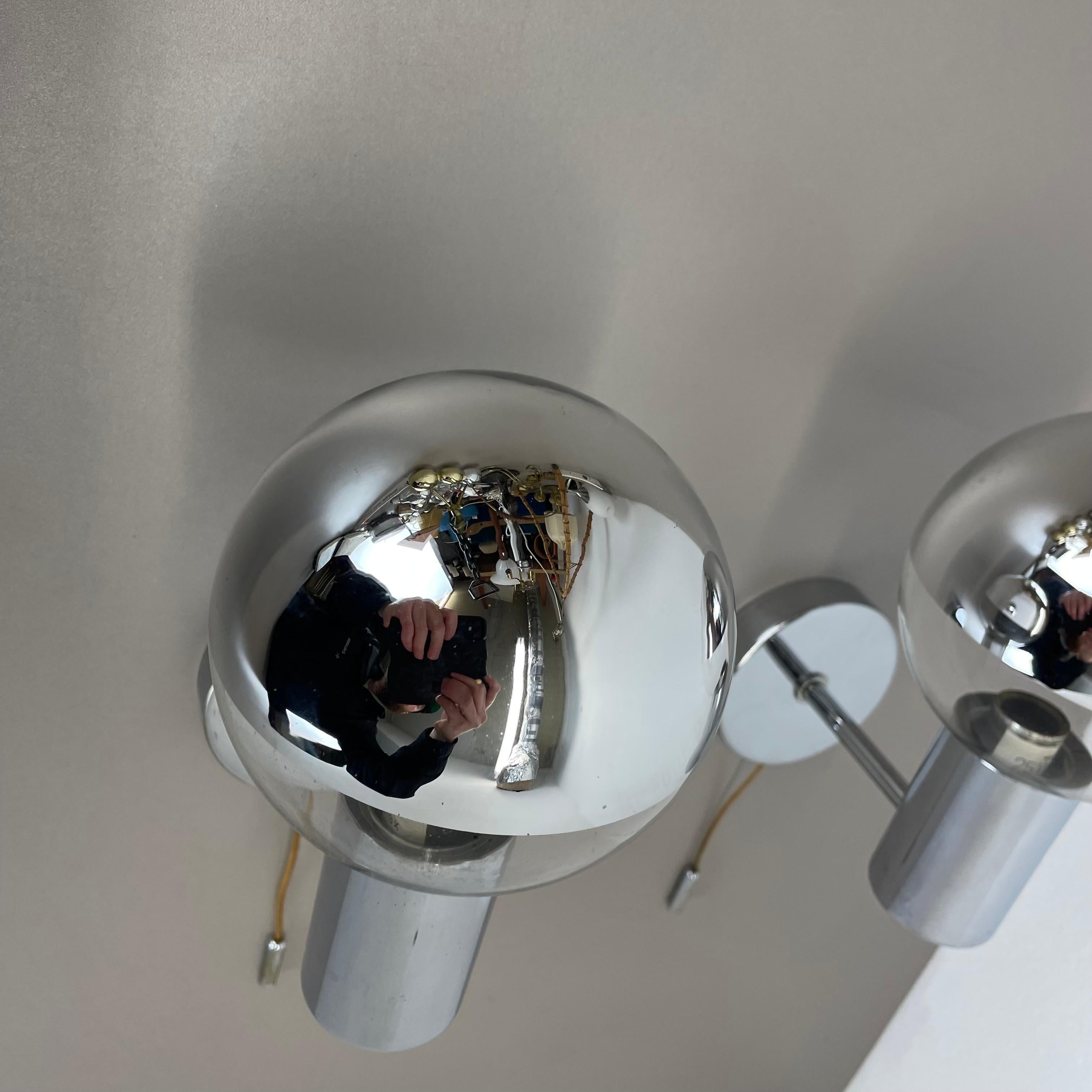Satz von zwei silbernen kubischen Wandleuchten von Motoko Ishii für Staff Lights, 1970er Jahre im Angebot 2