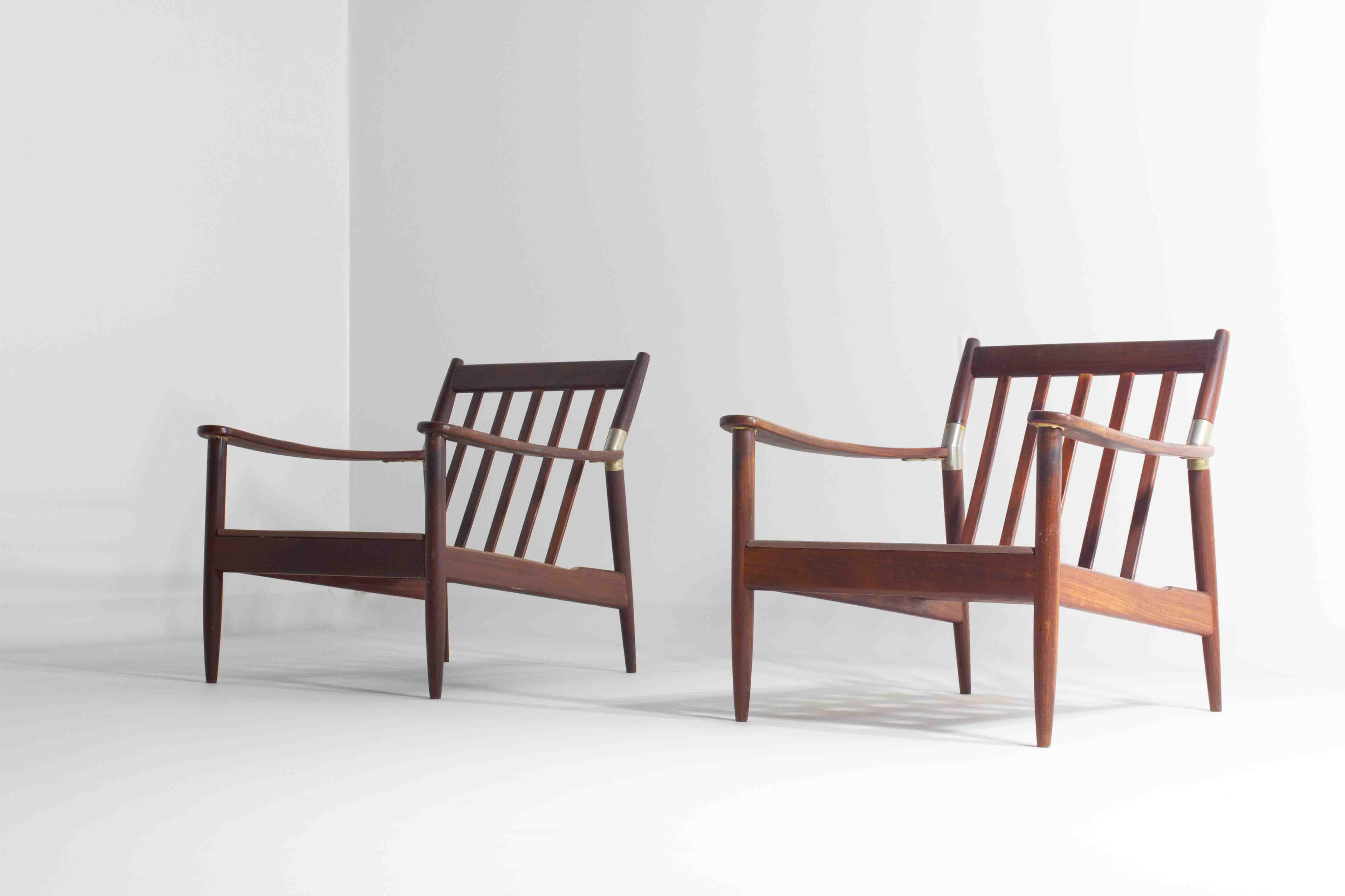  Set of two sleek mid-century lounge chairs, 1960s In Good Condition For Sale In Antwerpen, VAN