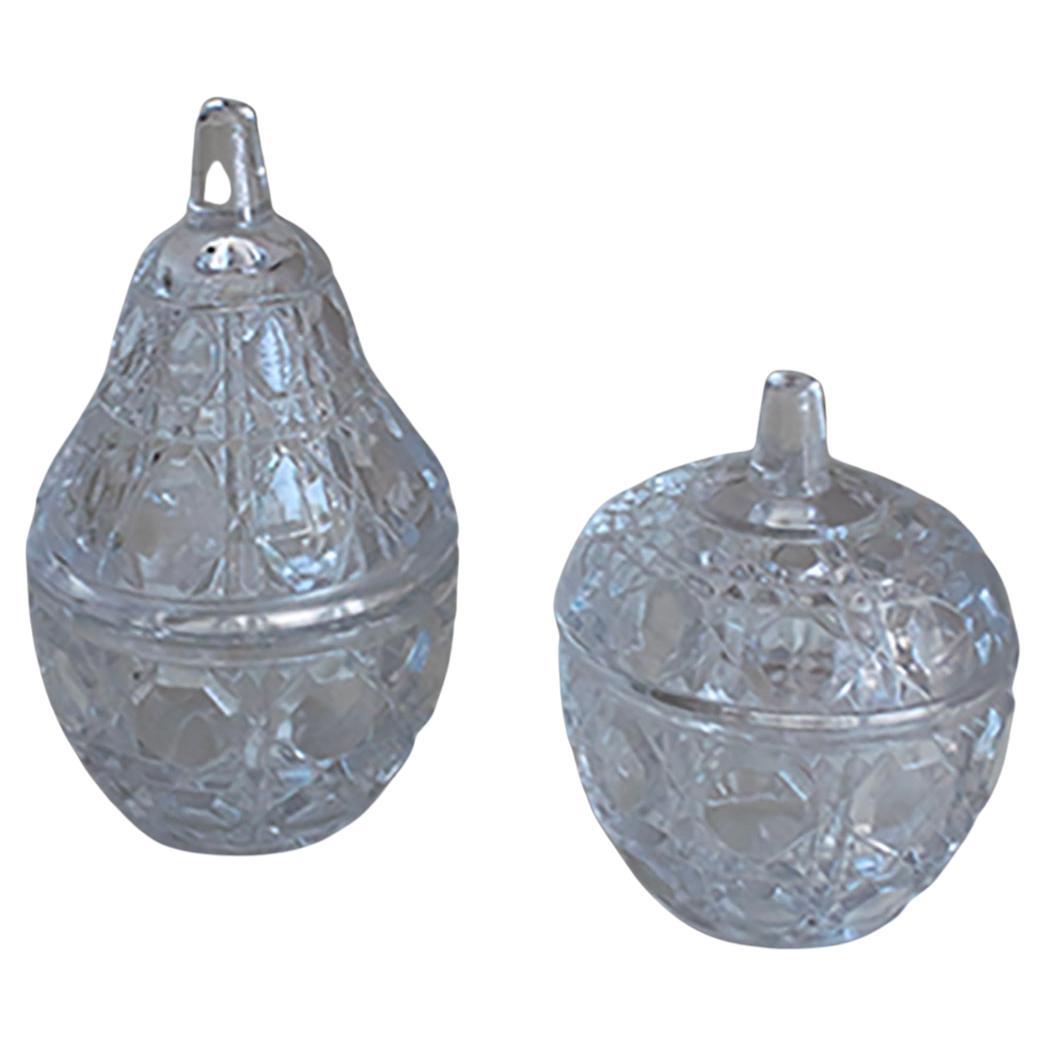 Set of Two Small Fruit Sculpture Crystal Containers in An Pear and Apple Shape in vendita