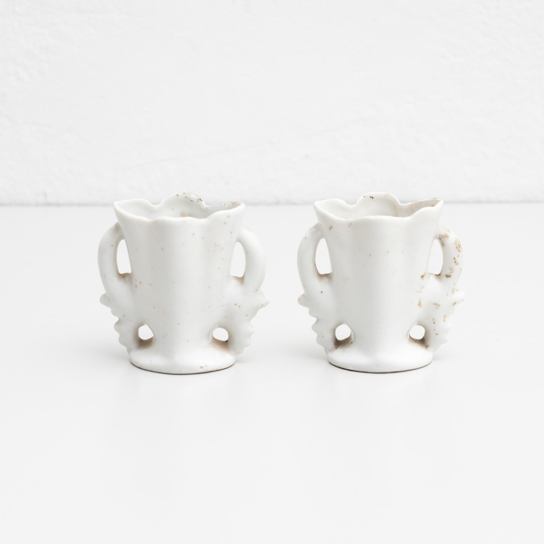 Set of Two Small Late 19th Century Spanish Serves Style Vases For Sale 2