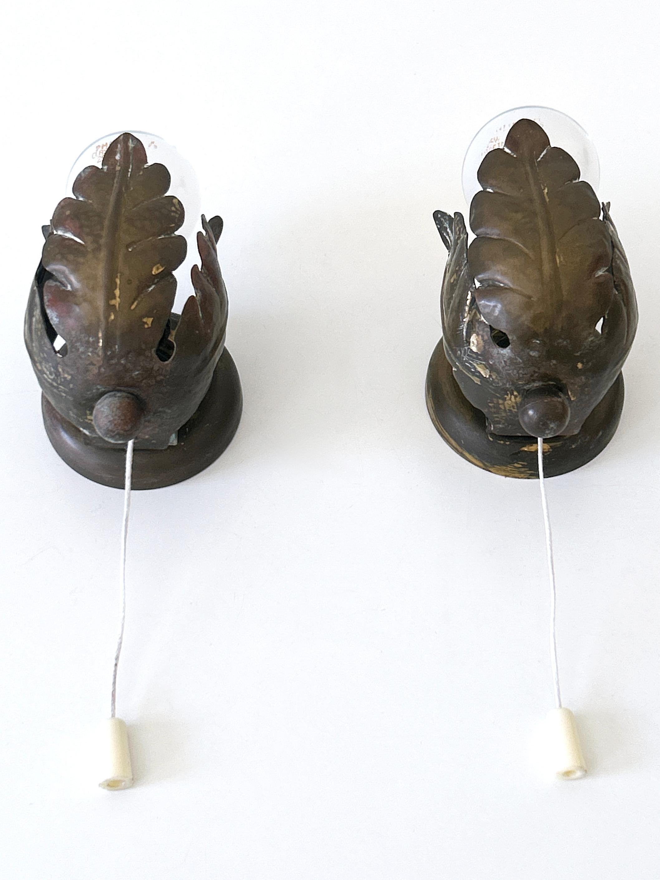 Set of Two Small & Lovely Mid-Century Brass Sconces 'Flower Buds' Germany 1950s For Sale 11