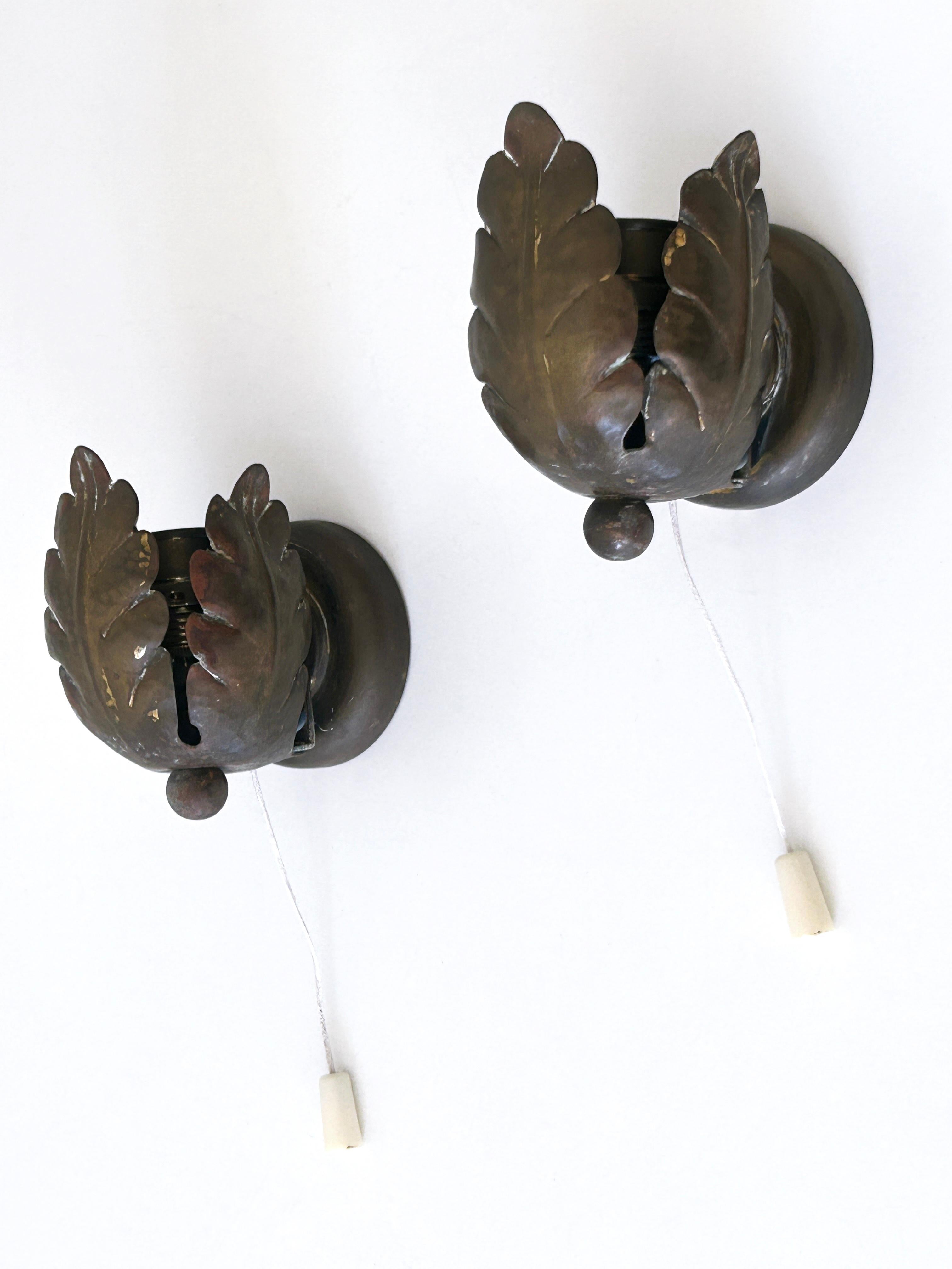 Set of Two Small & Lovely Mid-Century Brass Sconces 'Flower Buds' Germany 1950s For Sale 14