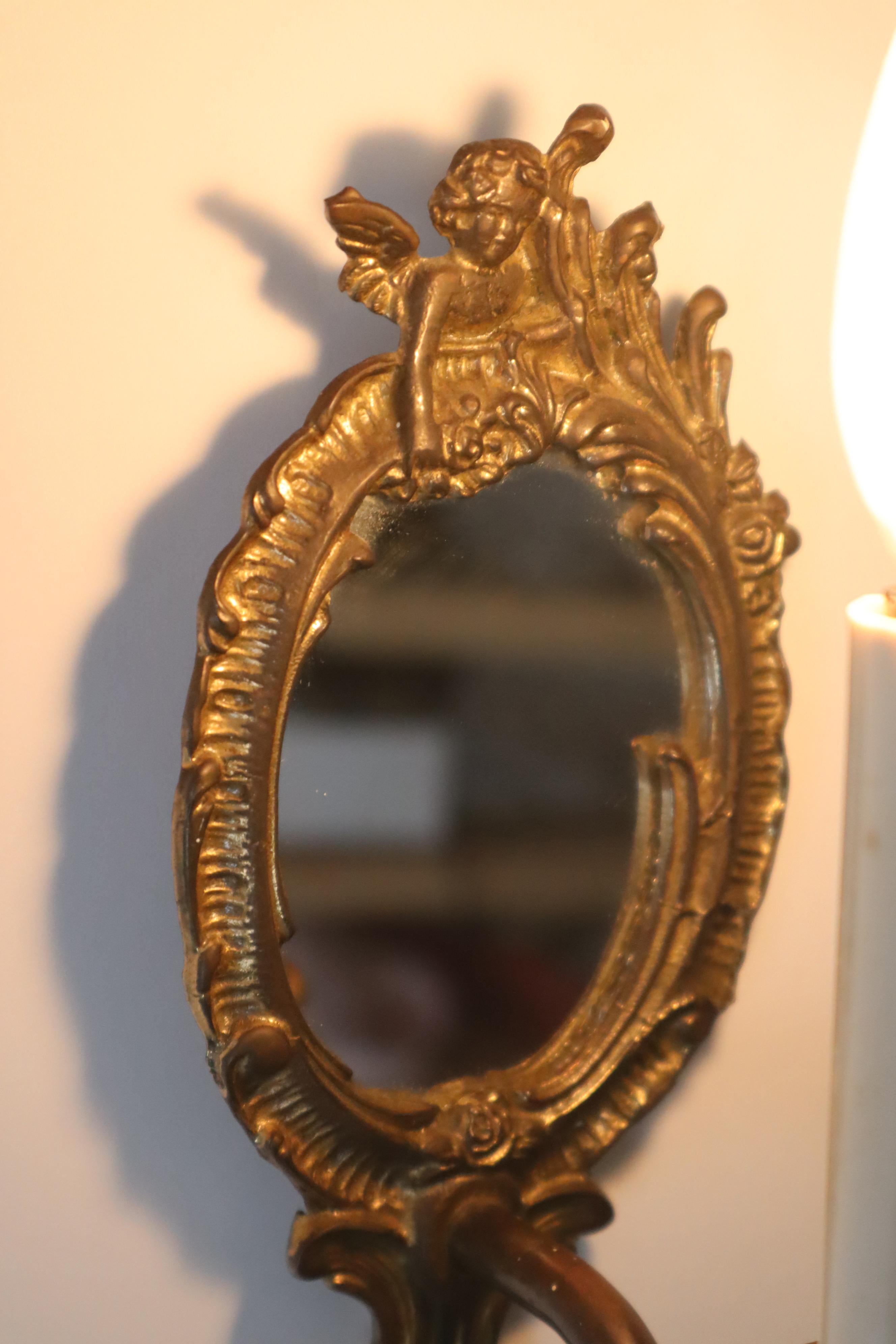 Fatto a mano Set di due piccole lampade da parete con specchio, anni '60, Francia. in vendita