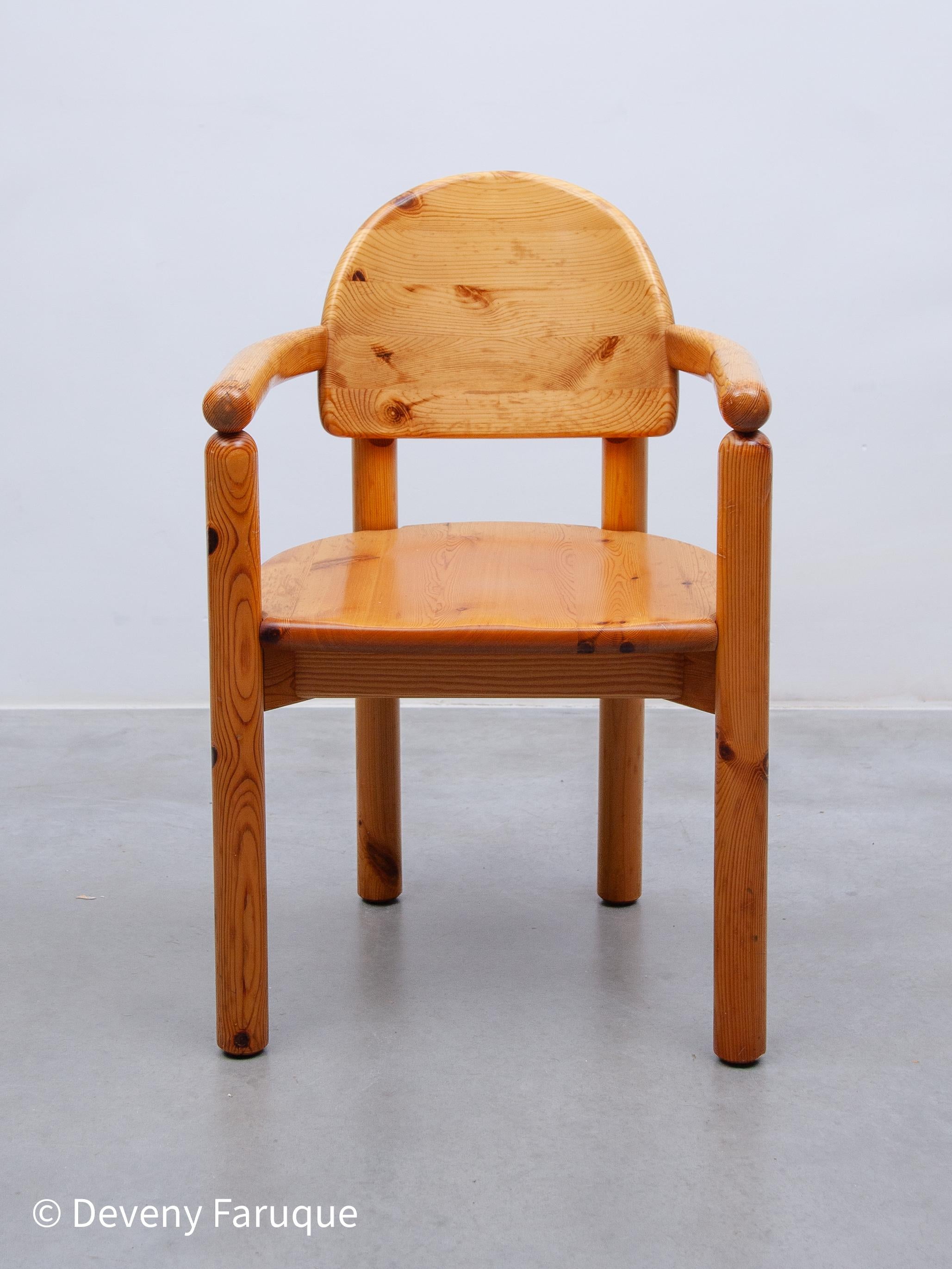 Pin Ensemble de deux fauteuils d'appoint en pin massif de Rainer Daumiller pour Hirtshals, 1970 en vente