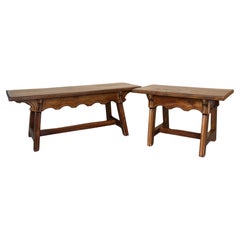 Set aus zwei spanischen Barock-Beistelltischen mit Holzträger und rechteckiger Platte