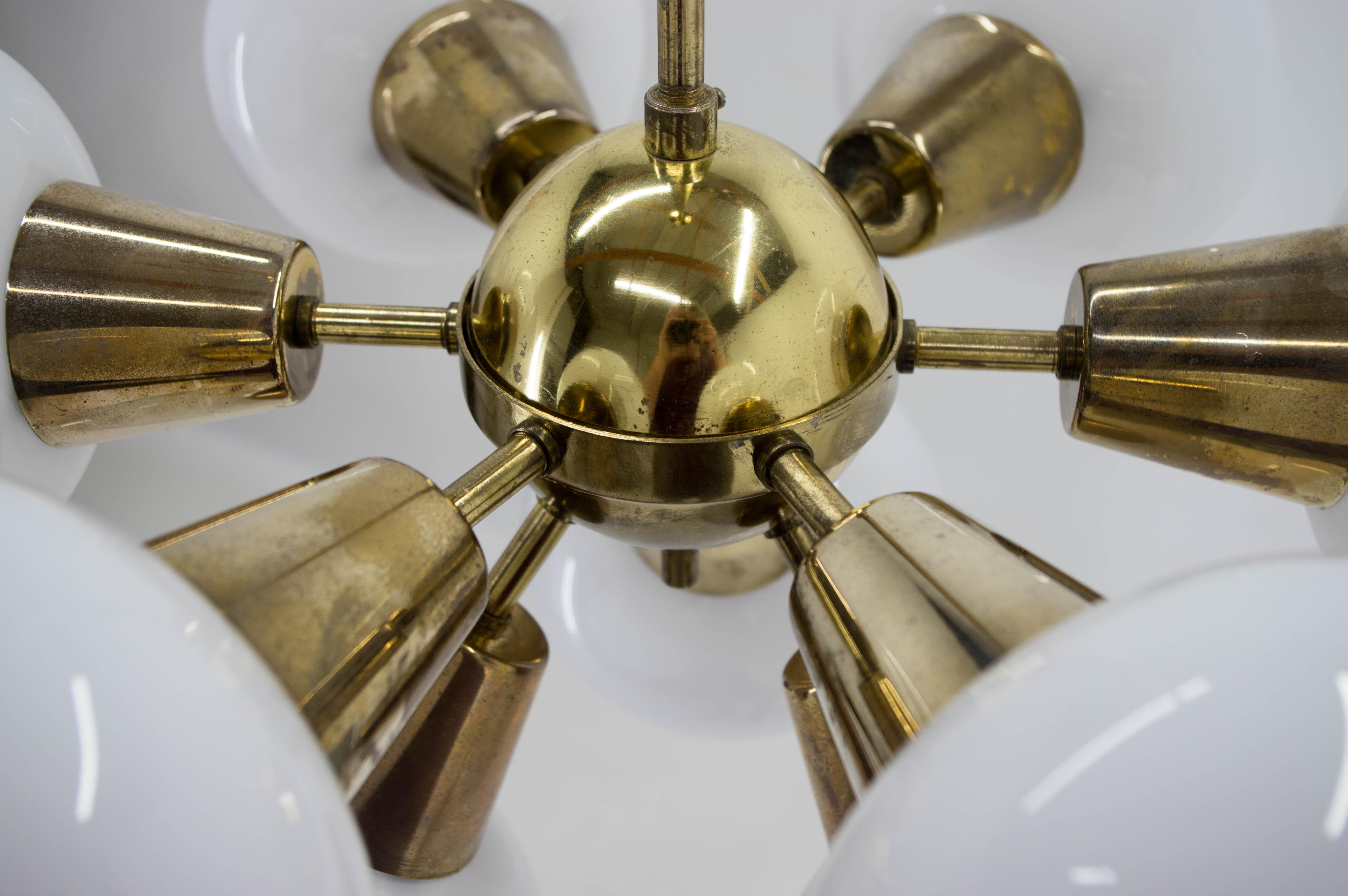 Set di due lampadari Sputnik di Kamenicky Senov, anni '70 in vendita 4