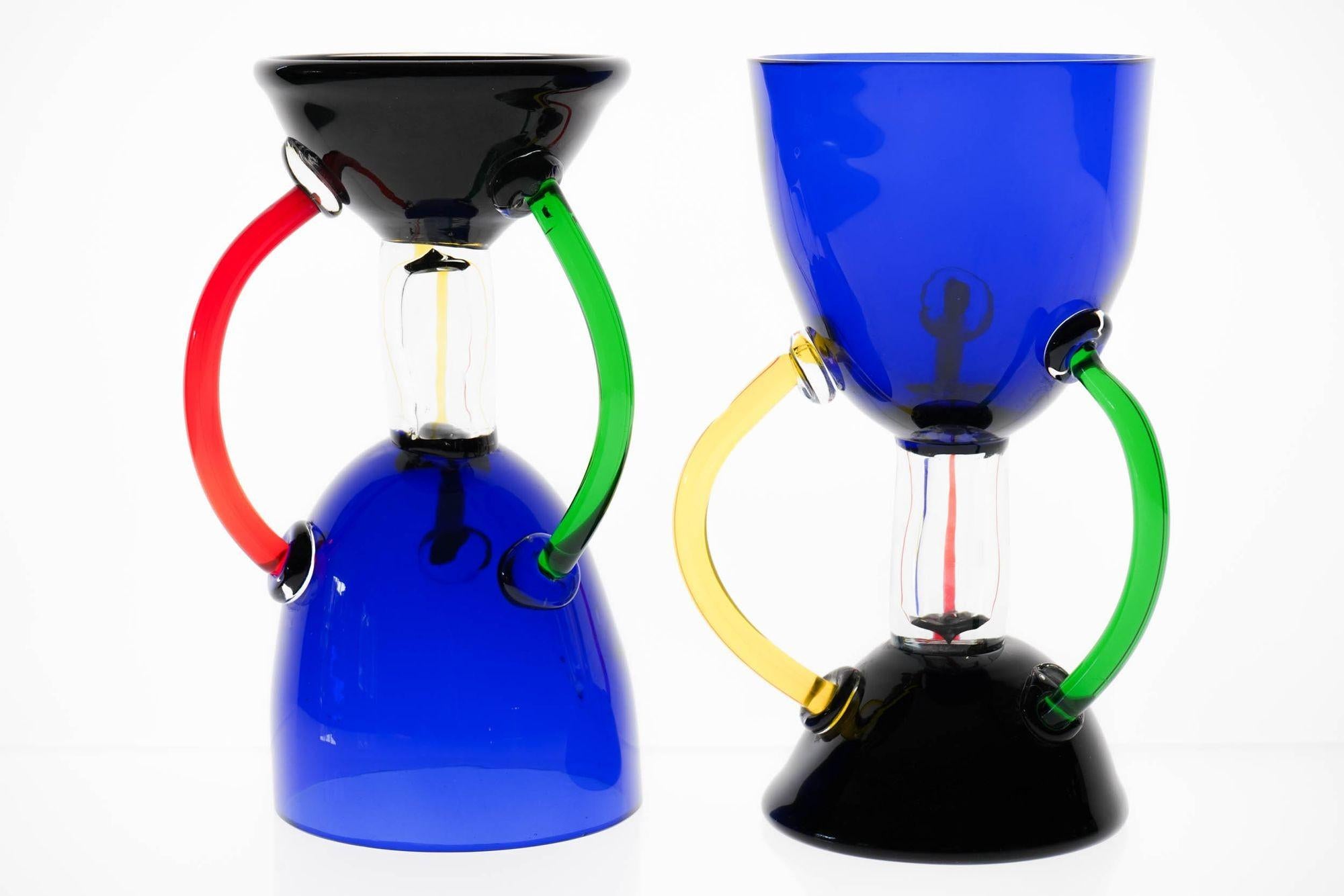 Set di due bicchieri o tazze con stelo e una ciotola. 80s. in vendita 4
