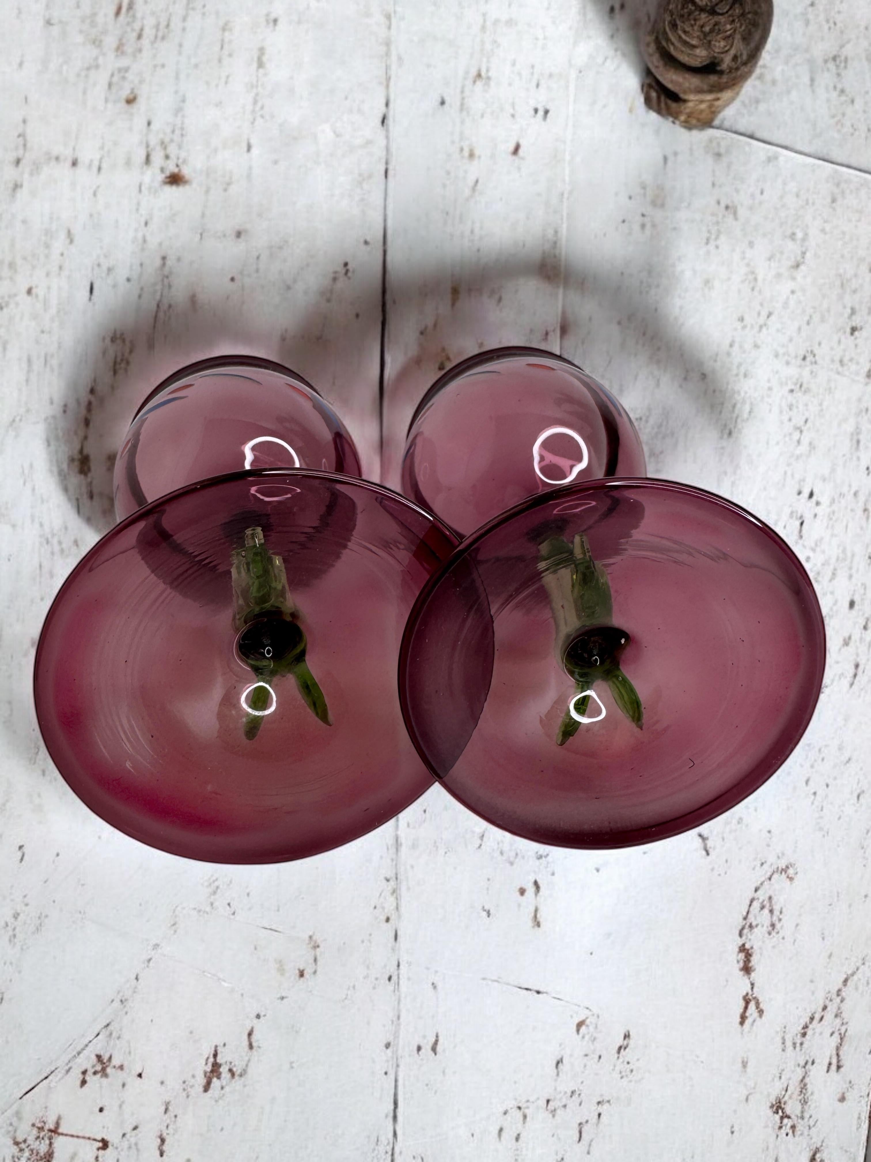 Lot de deux verres à pied, verre à vin, pied en forme de poisson dauphin, Bimini Art Vintage Autriche en vente 6