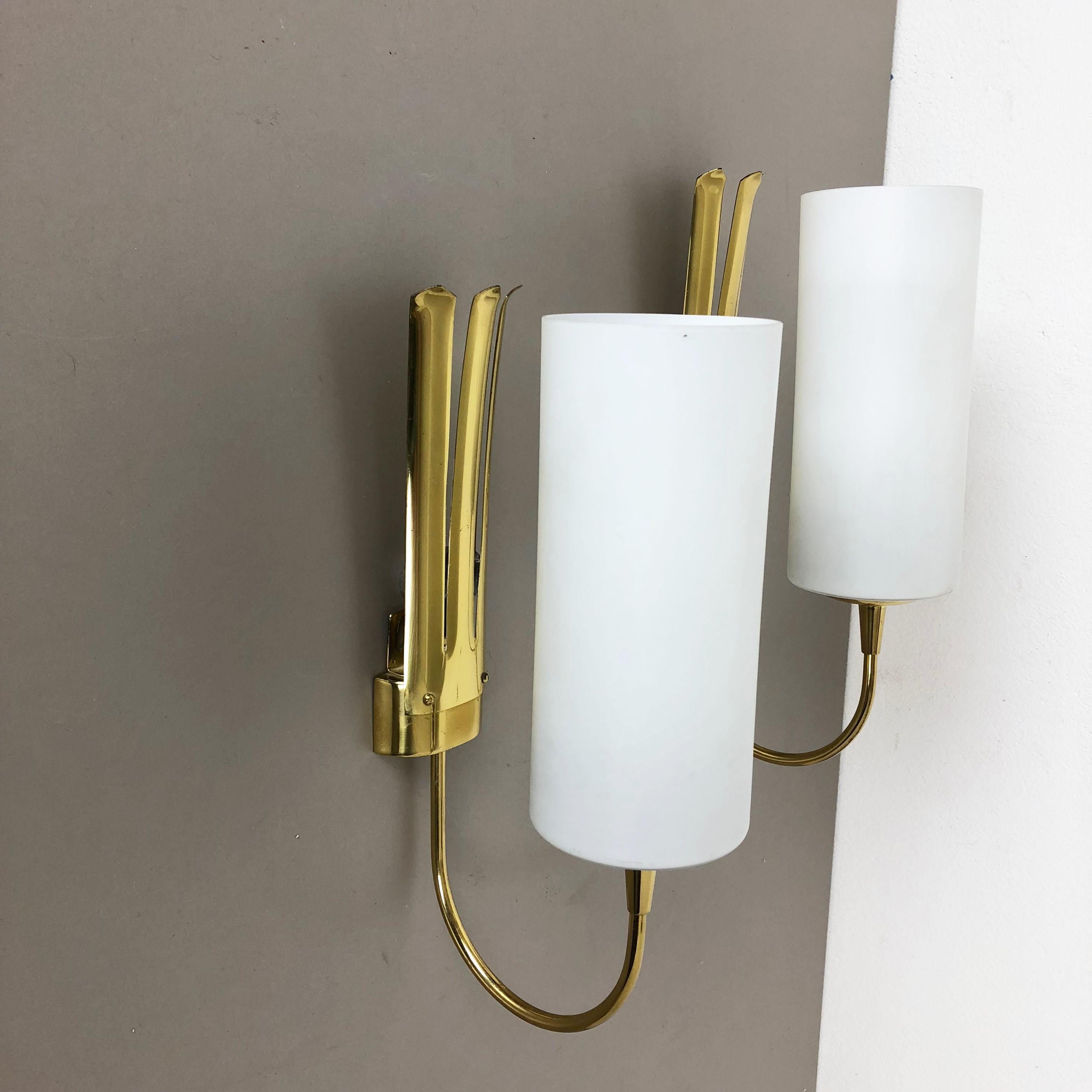 Set of Two Stilnovo Style Brass Italian Wall Lights Sconces, Italy, 1950s For Sale 8