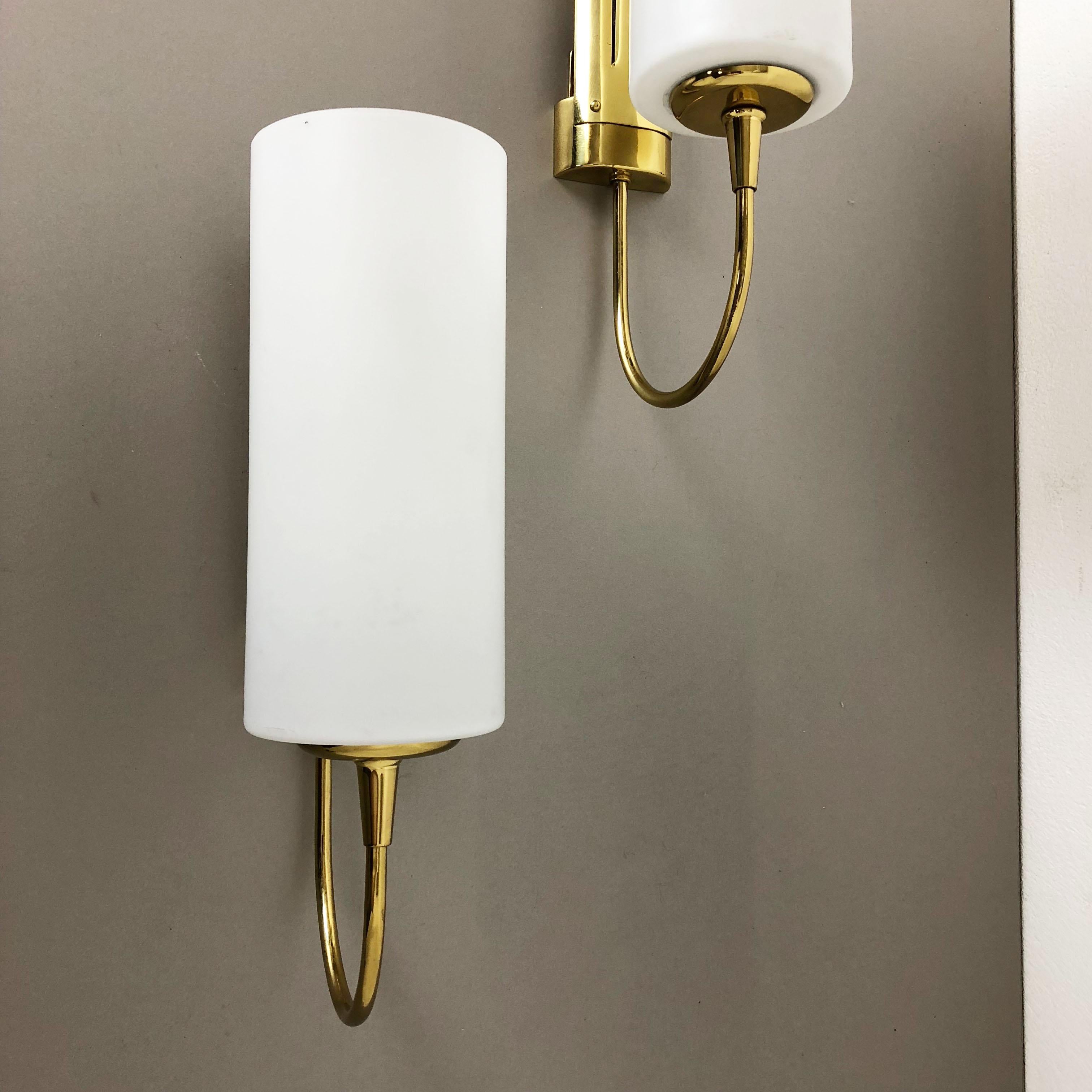 Set of Two Stilnovo Style Brass Italian Wall Lights Sconces, Italy, 1950s For Sale 9