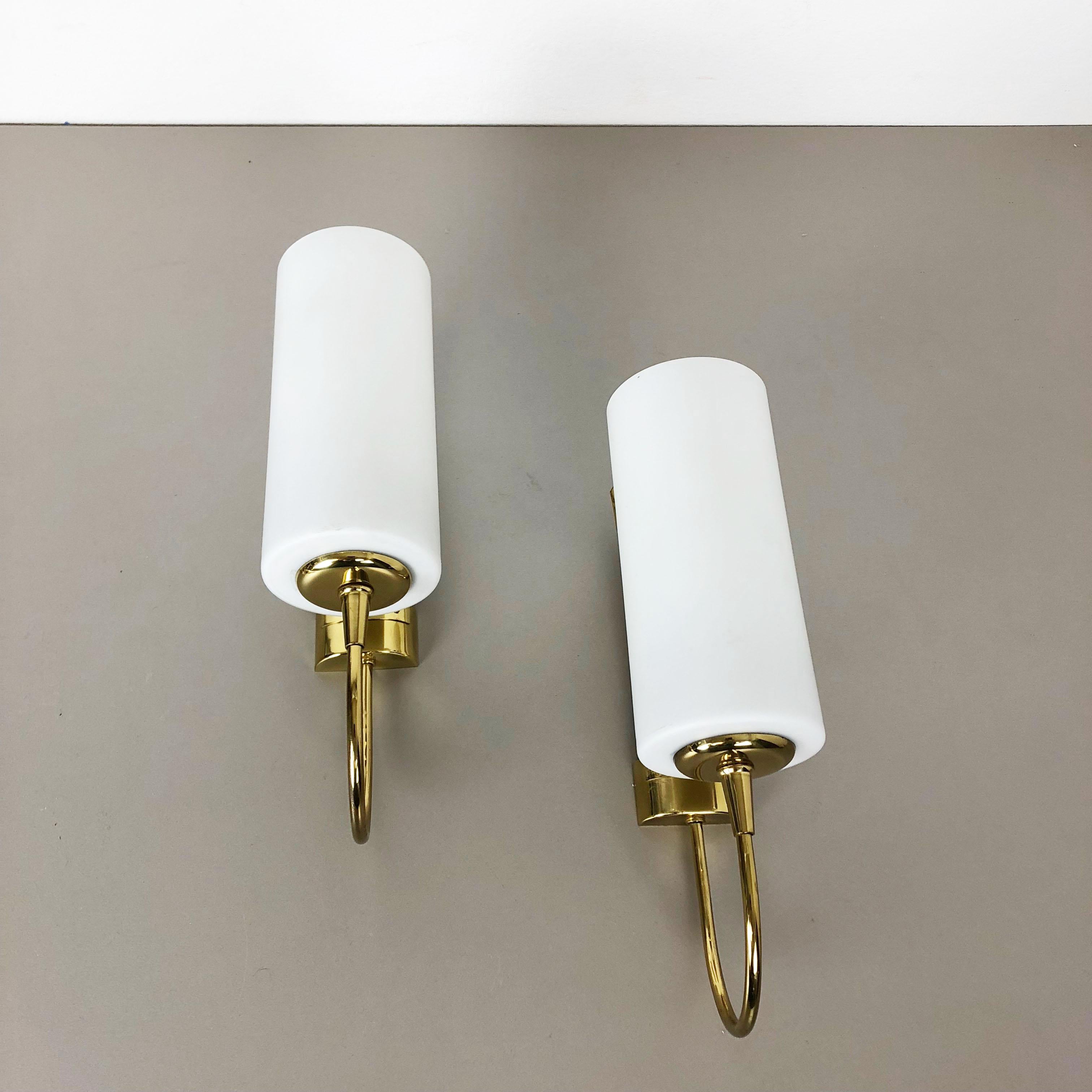 Set of Two Stilnovo Style Brass Italian Wall Lights Sconces, Italy, 1950s For Sale 2