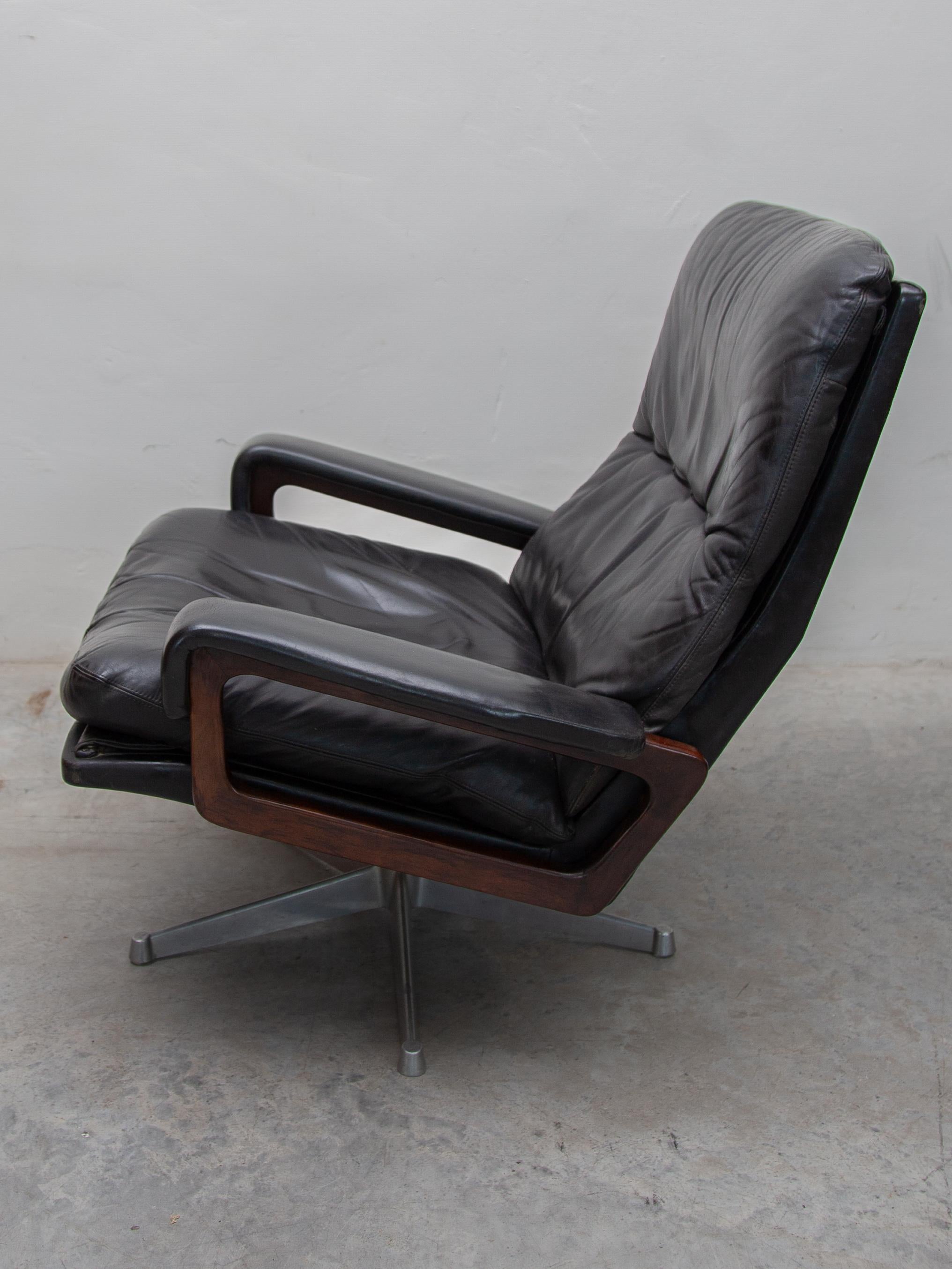 Ensemble de deux fauteuils de salon pivotants Strässle, conçus par André Vandenbeuck, 1963 en vente 2
